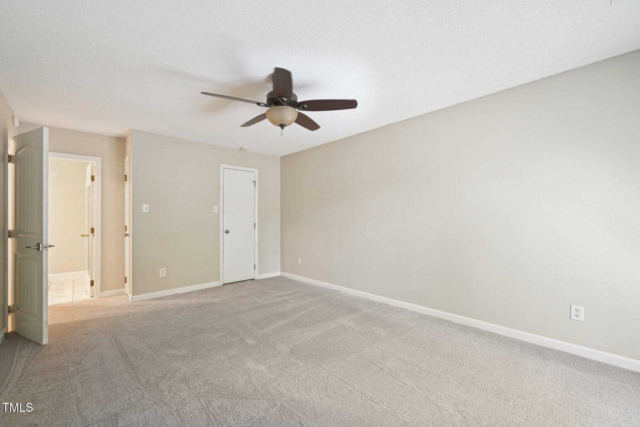 124 Twin Oaks Place Property Photo 24