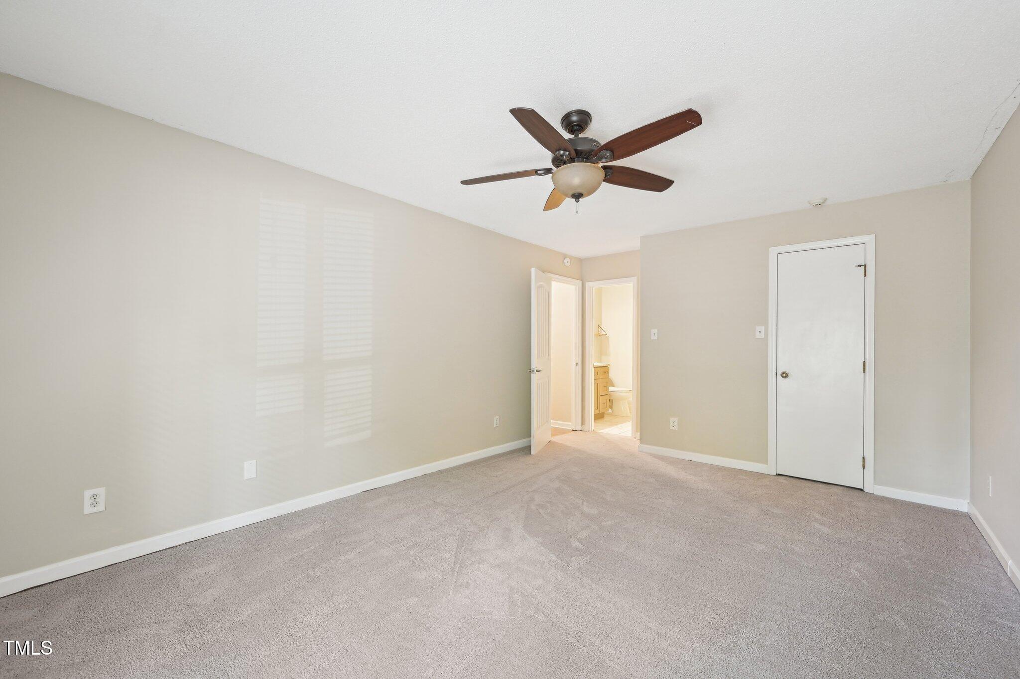 124 Twin Oaks Place Property Photo 25