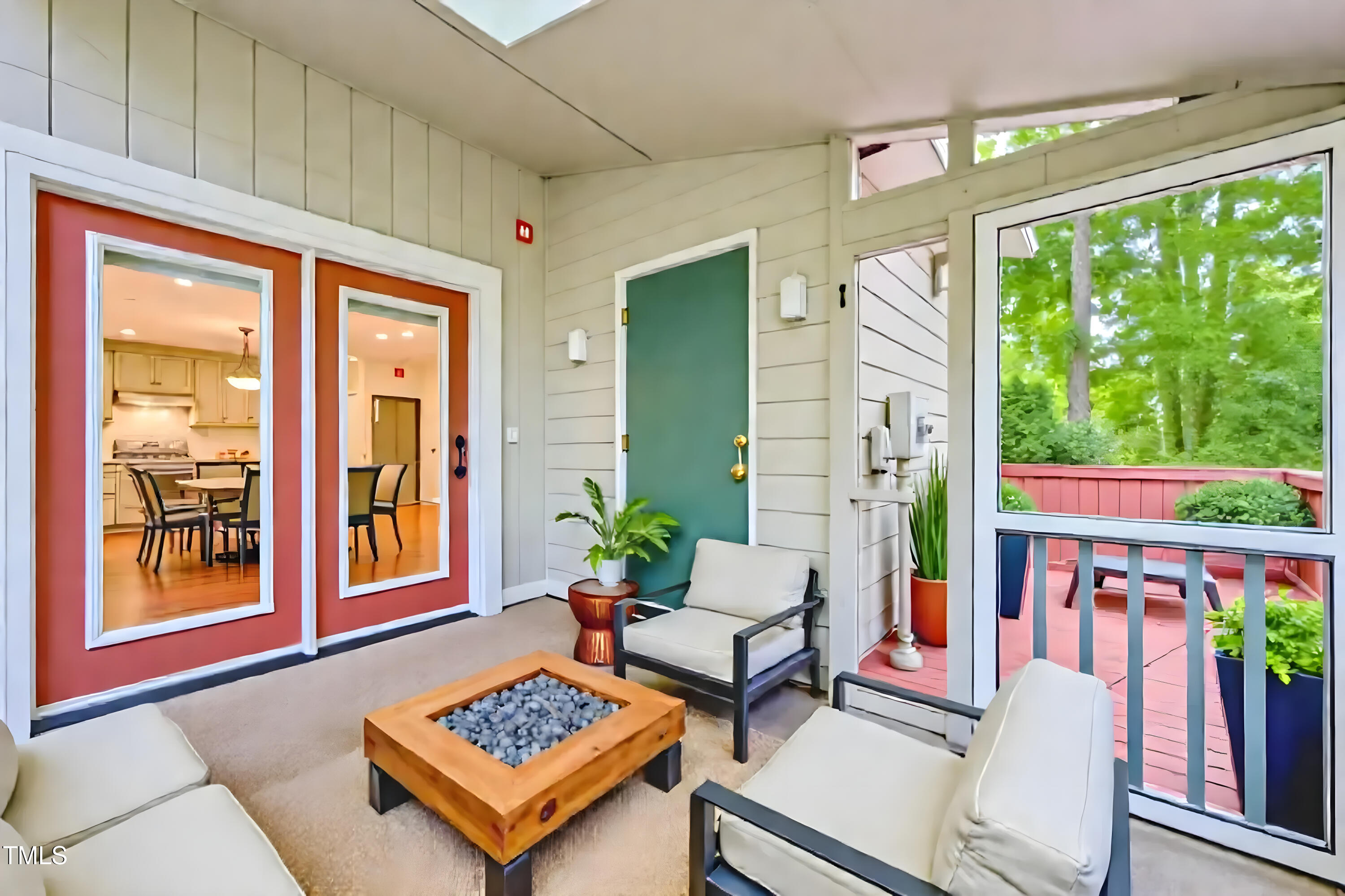 124 Twin Oaks Place Property Photo 32