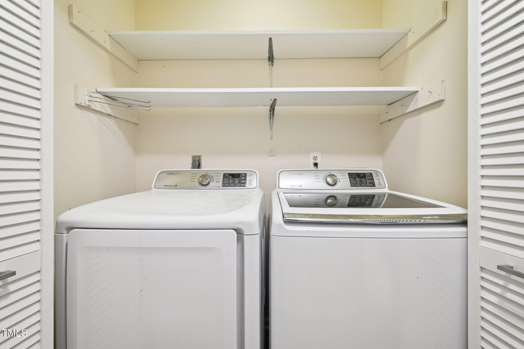 124 Twin Oaks Place Property Photo 33