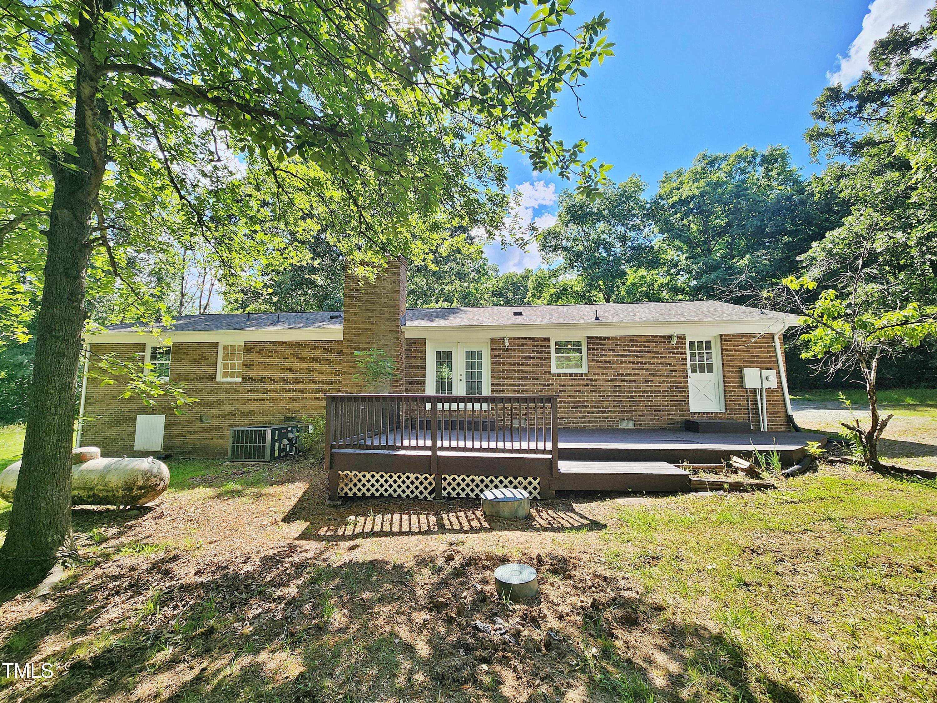 5614 Skyline Drive Property Photo 3