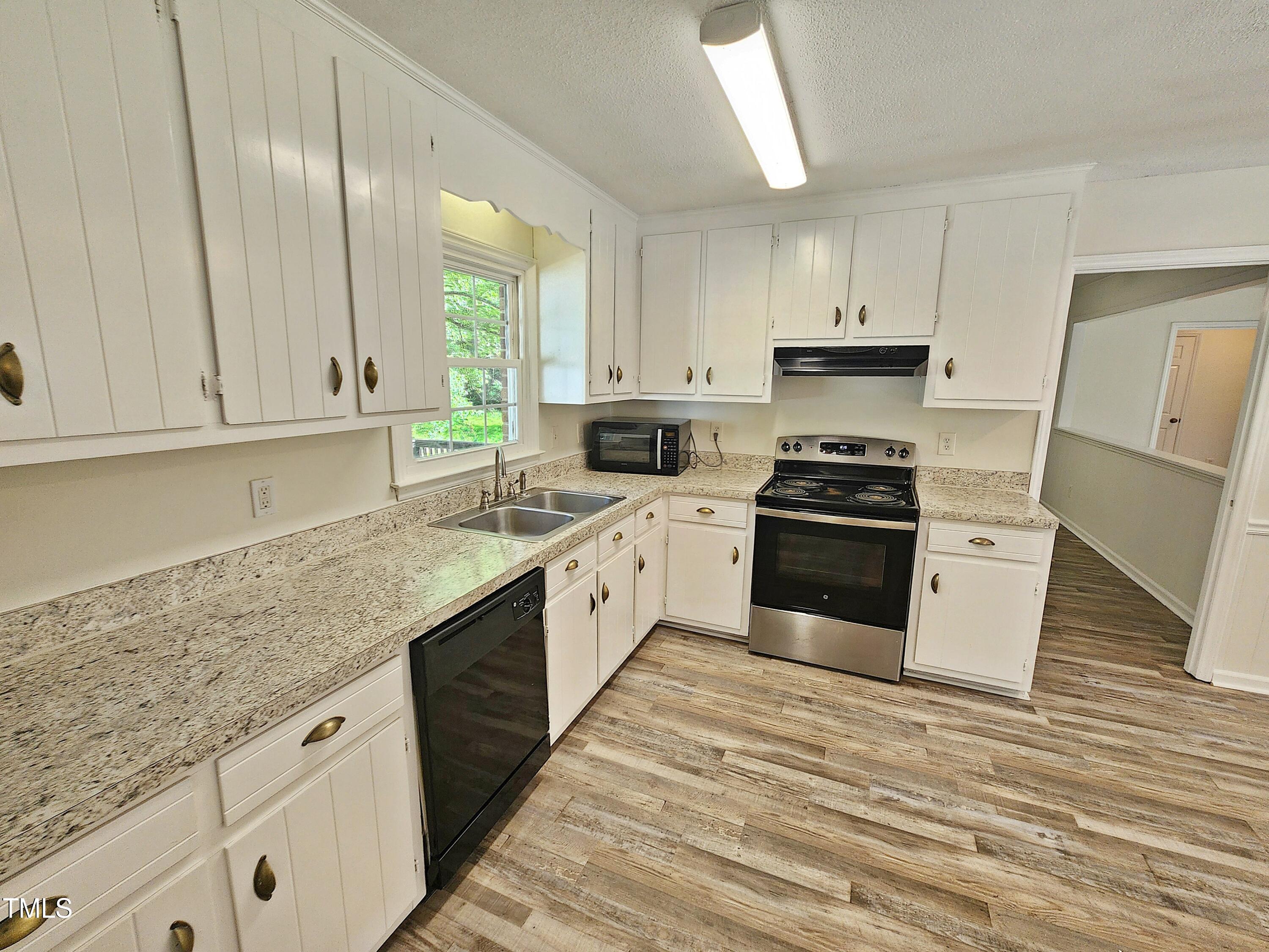 5614 Skyline Drive Property Photo 17