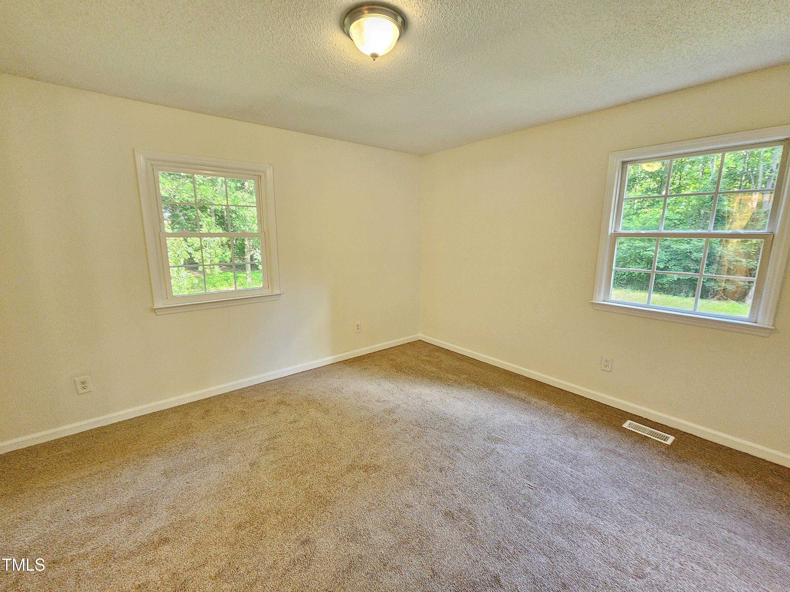 5614 Skyline Drive Property Photo 23