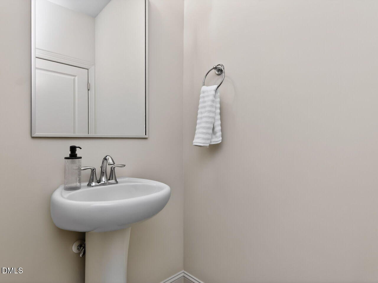 1011 Coldspring Circle Property Photo 27
