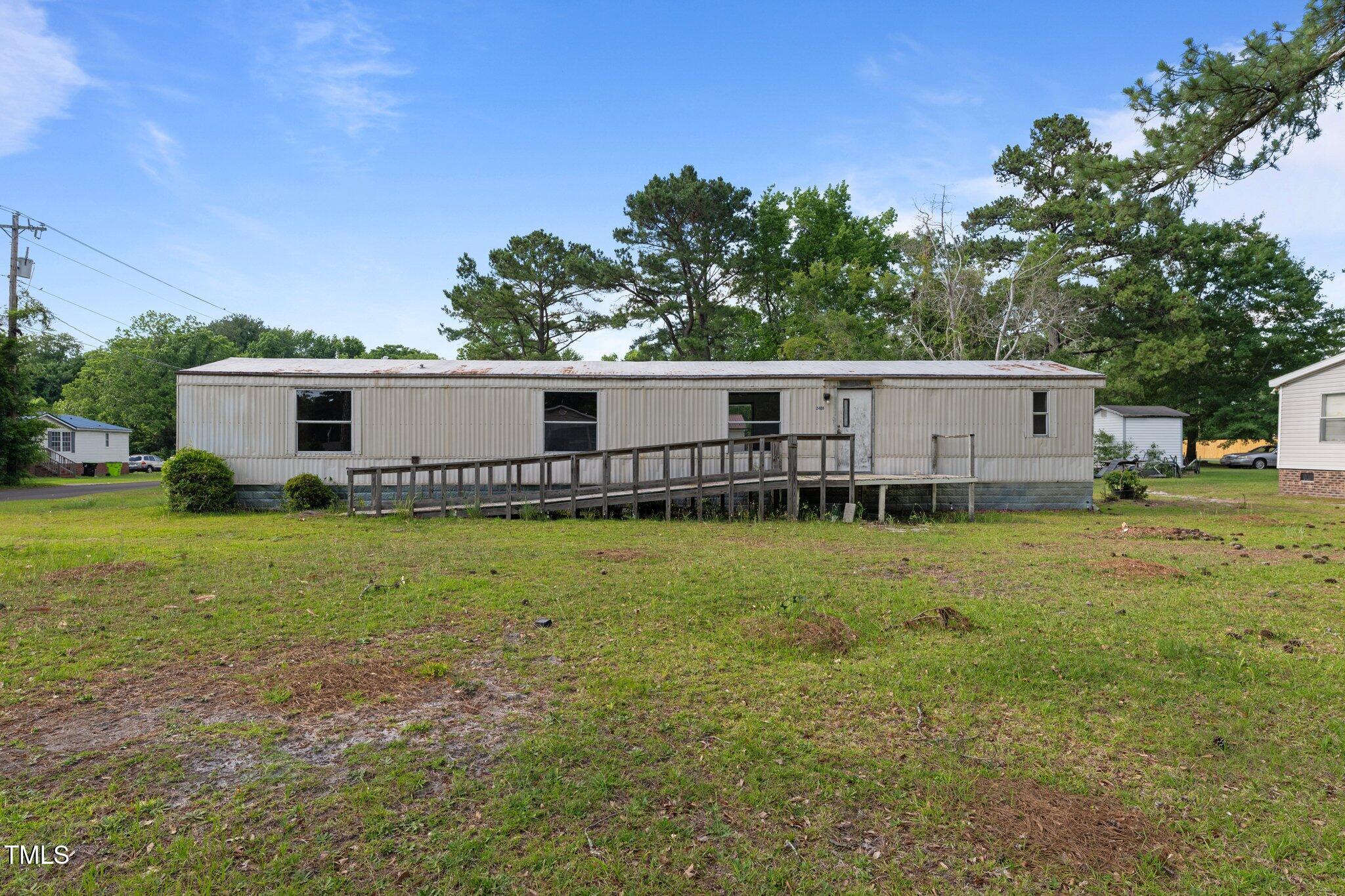 2408 Moore Avenue Property Photo 1