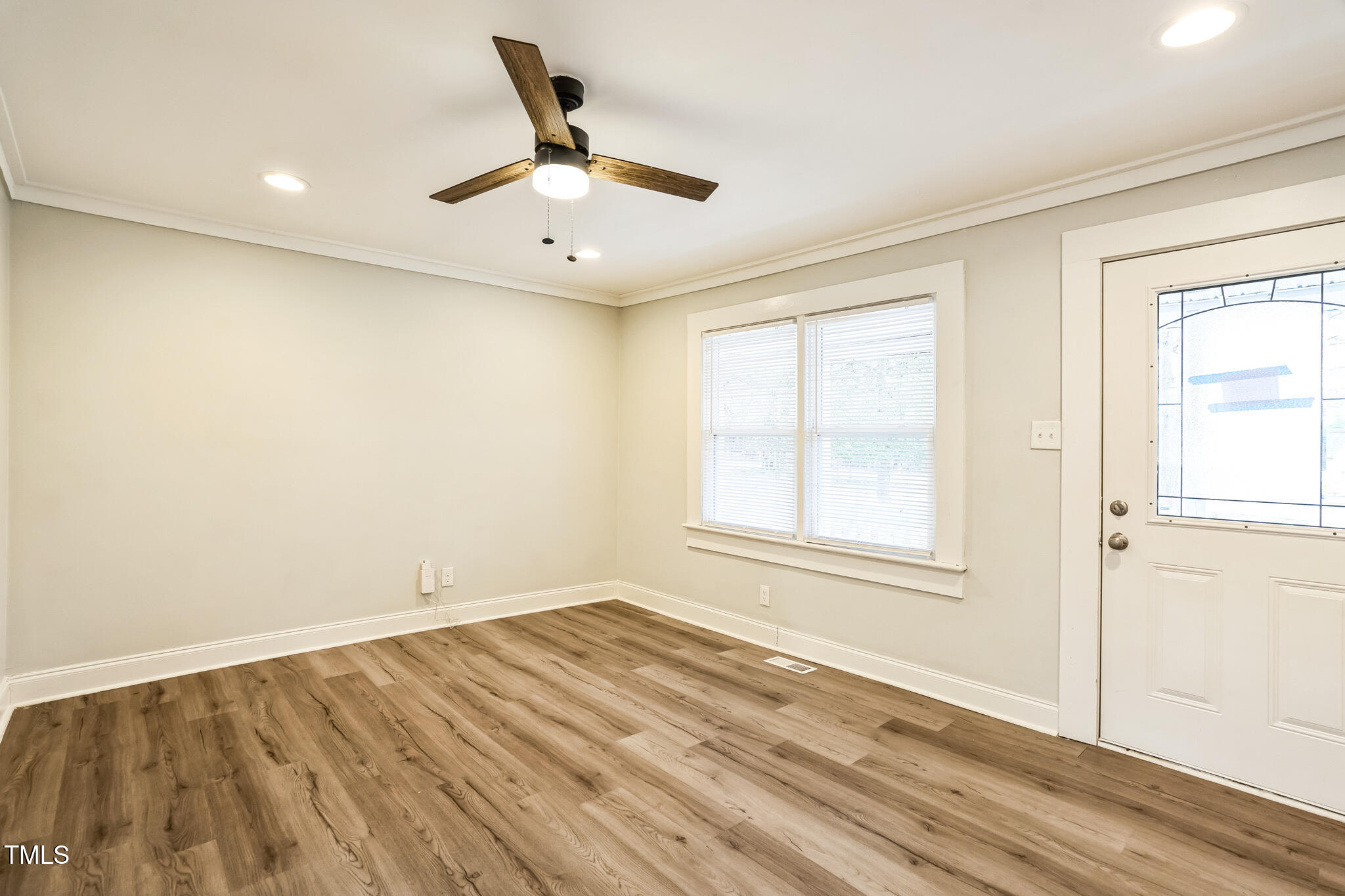 2400 Dorety Place Property Photo 11