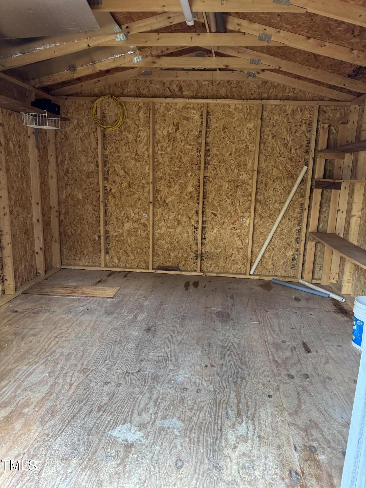 1481-1483 Sagamore Property Photo 3