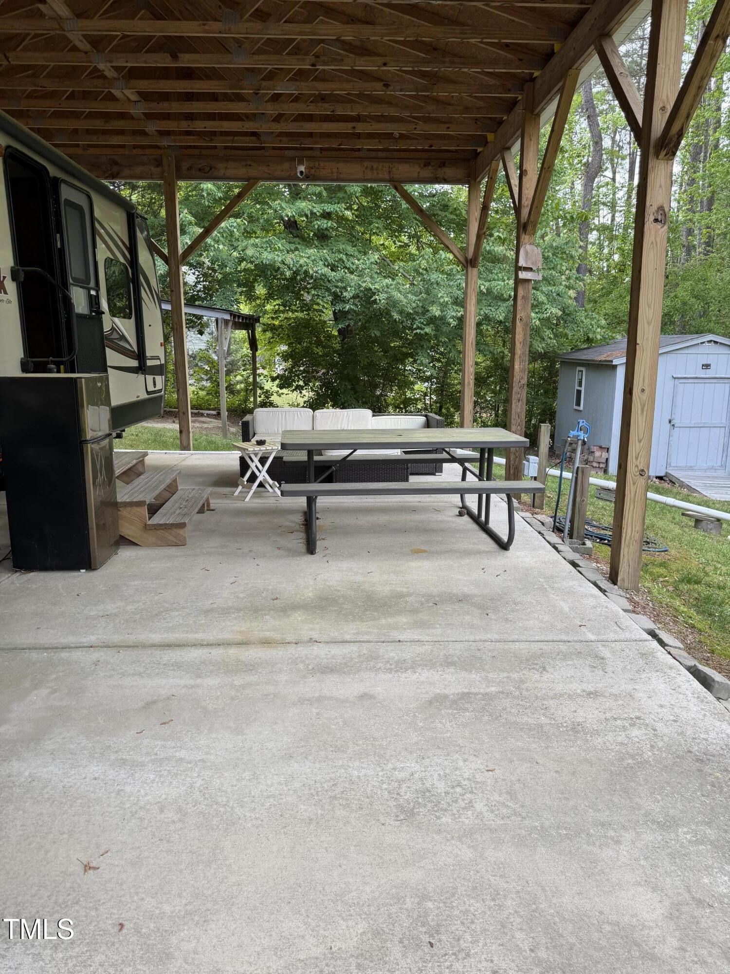 1481-1483 Sagamore Property Photo 5