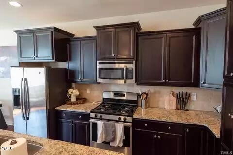 130 Wembley Drive Property Photo 4