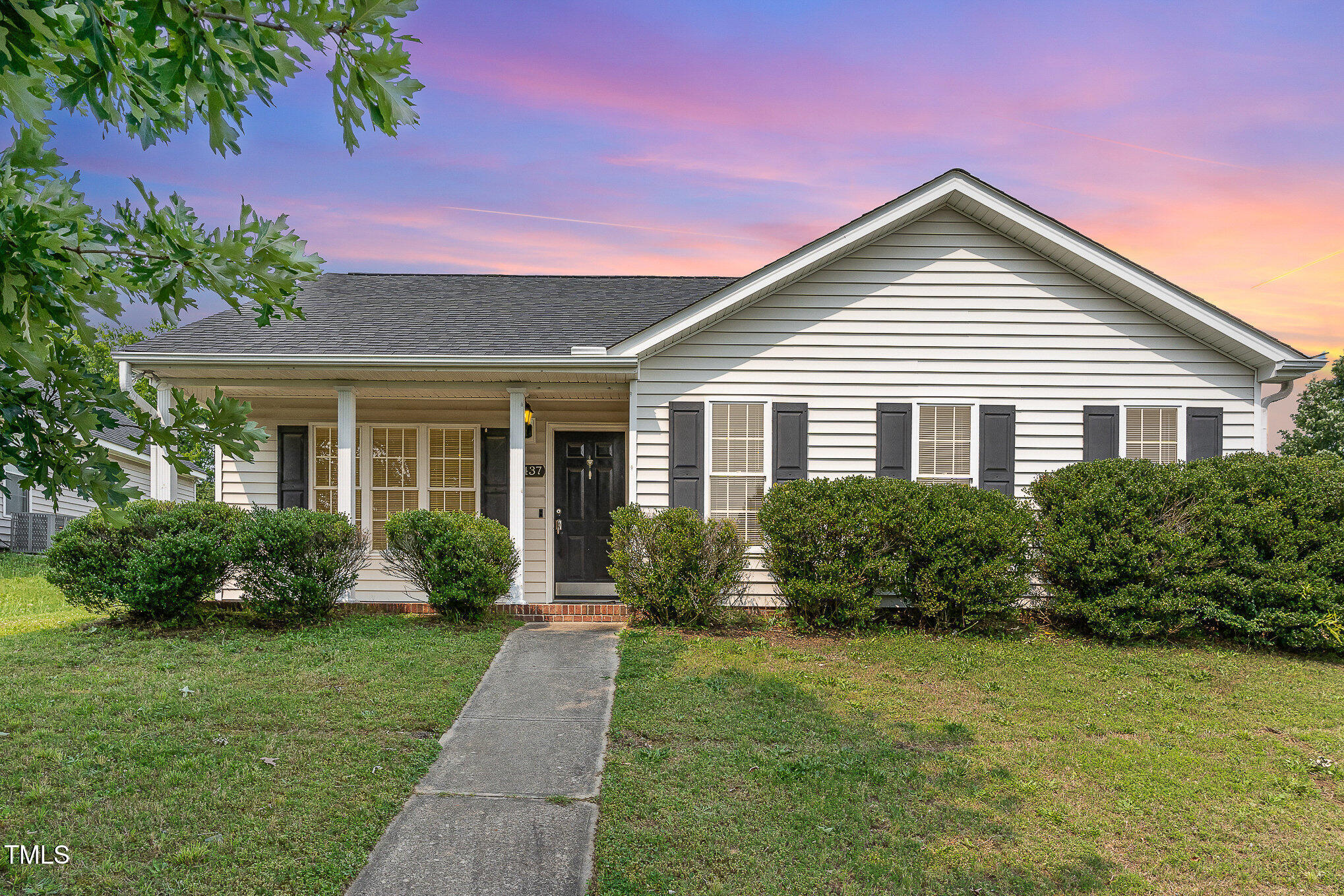 5437 Advantis Drive Property Photo 1