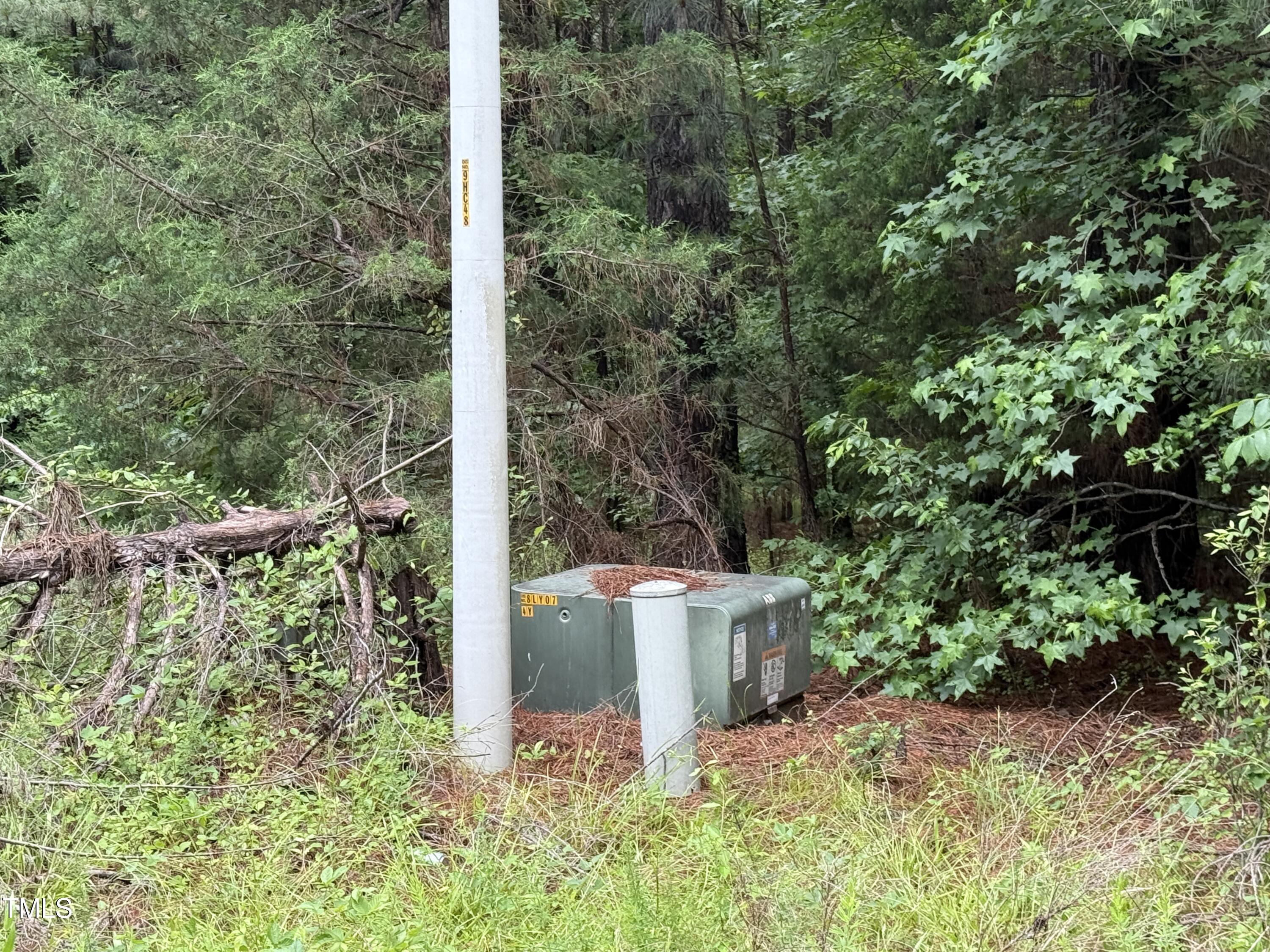 729 Regina Lane Property Photo 5