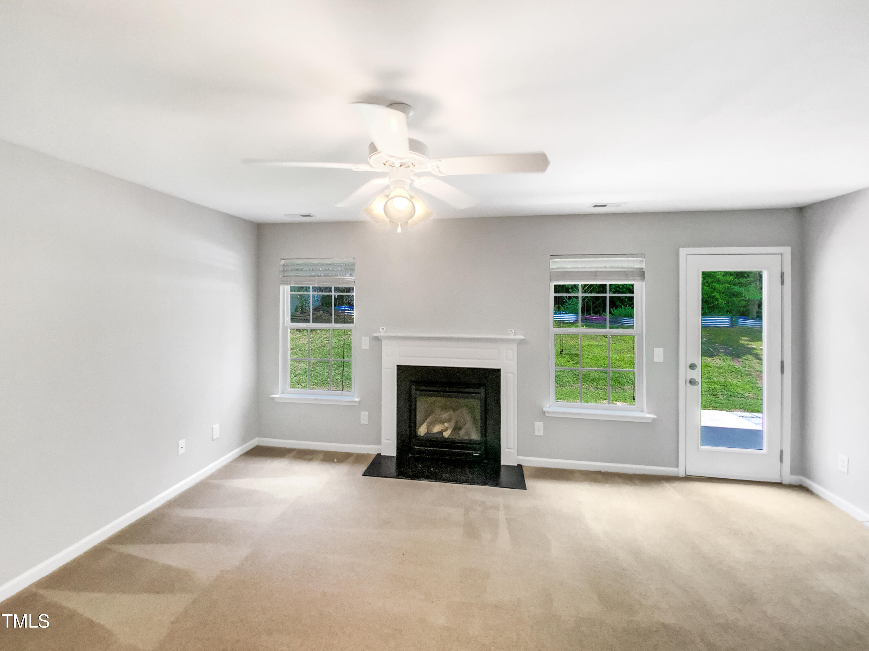 735 Sycamore Springs Drive Property Photo 3