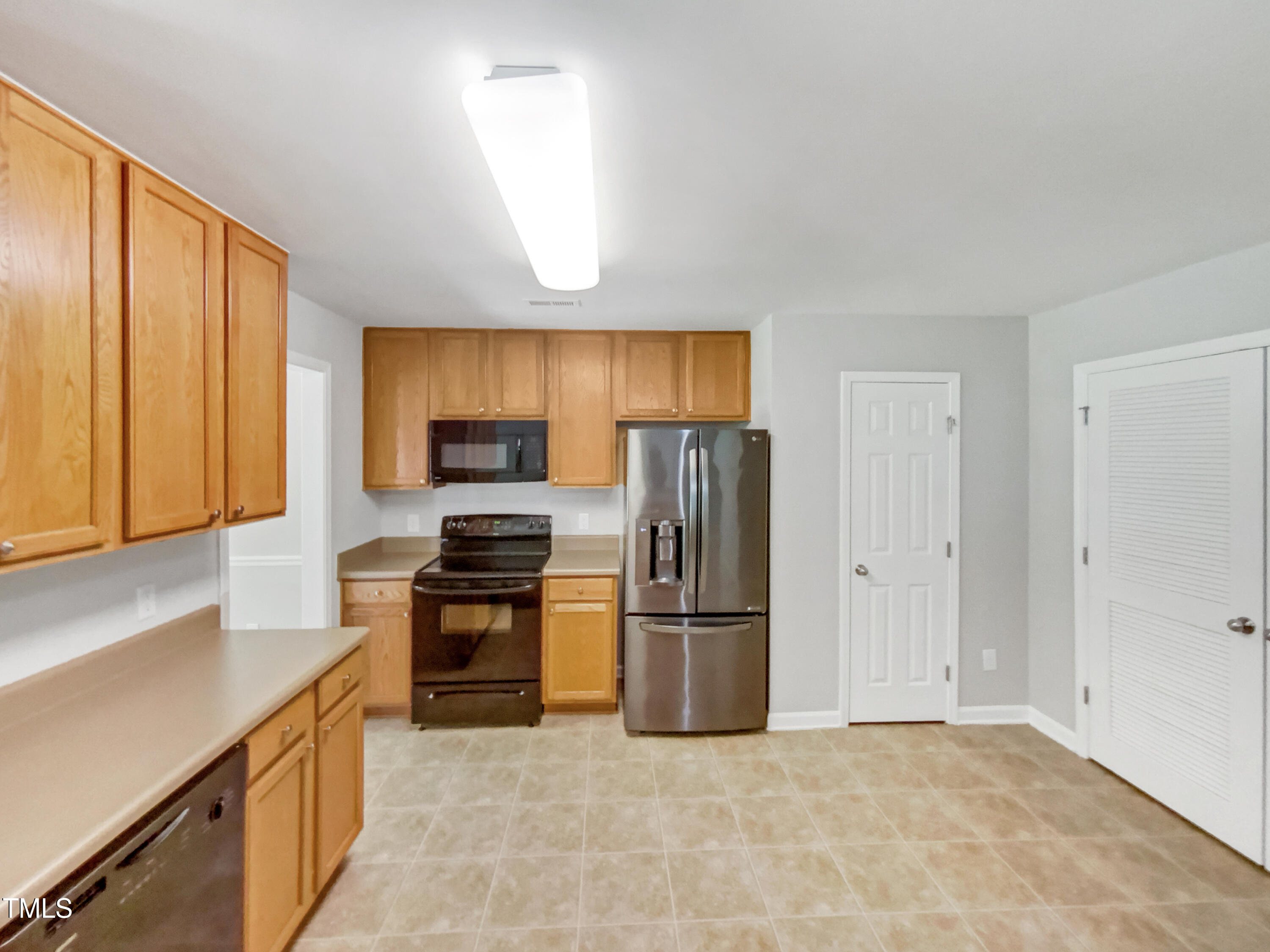 735 Sycamore Springs Drive Property Photo 10