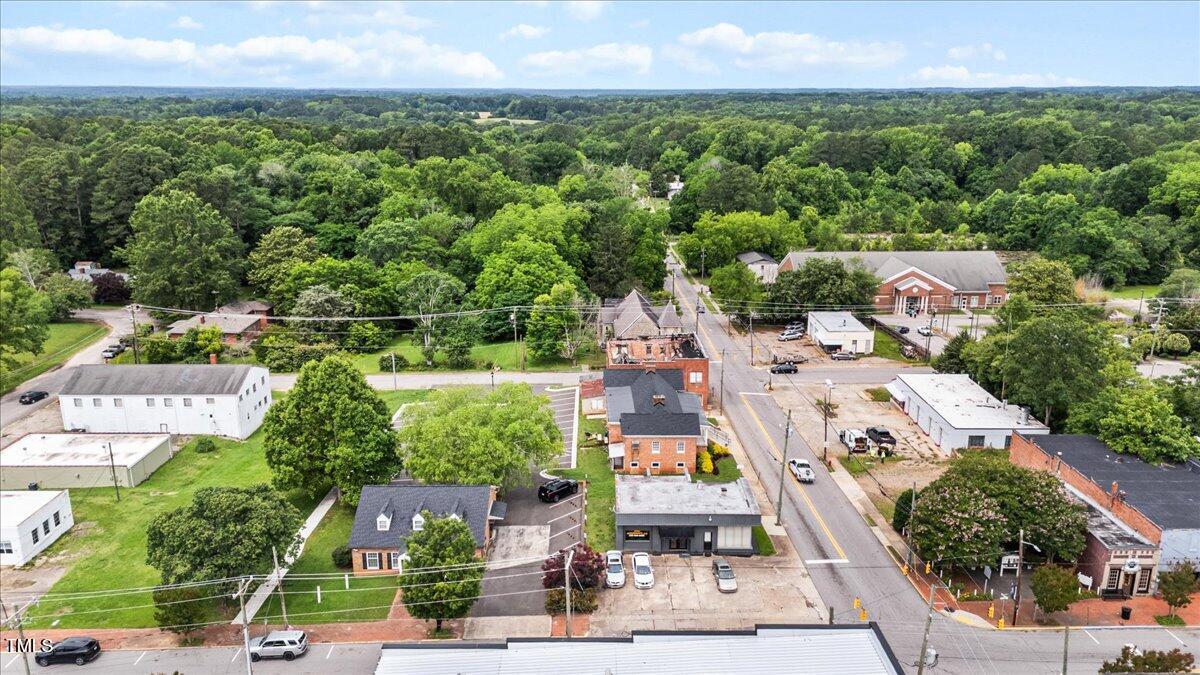 201 S Main Street Property Photo 19