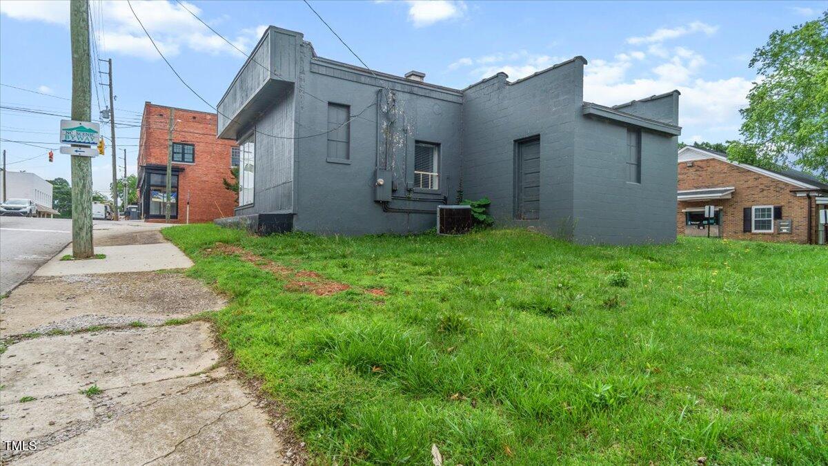 201 S Main Street Property Photo 27