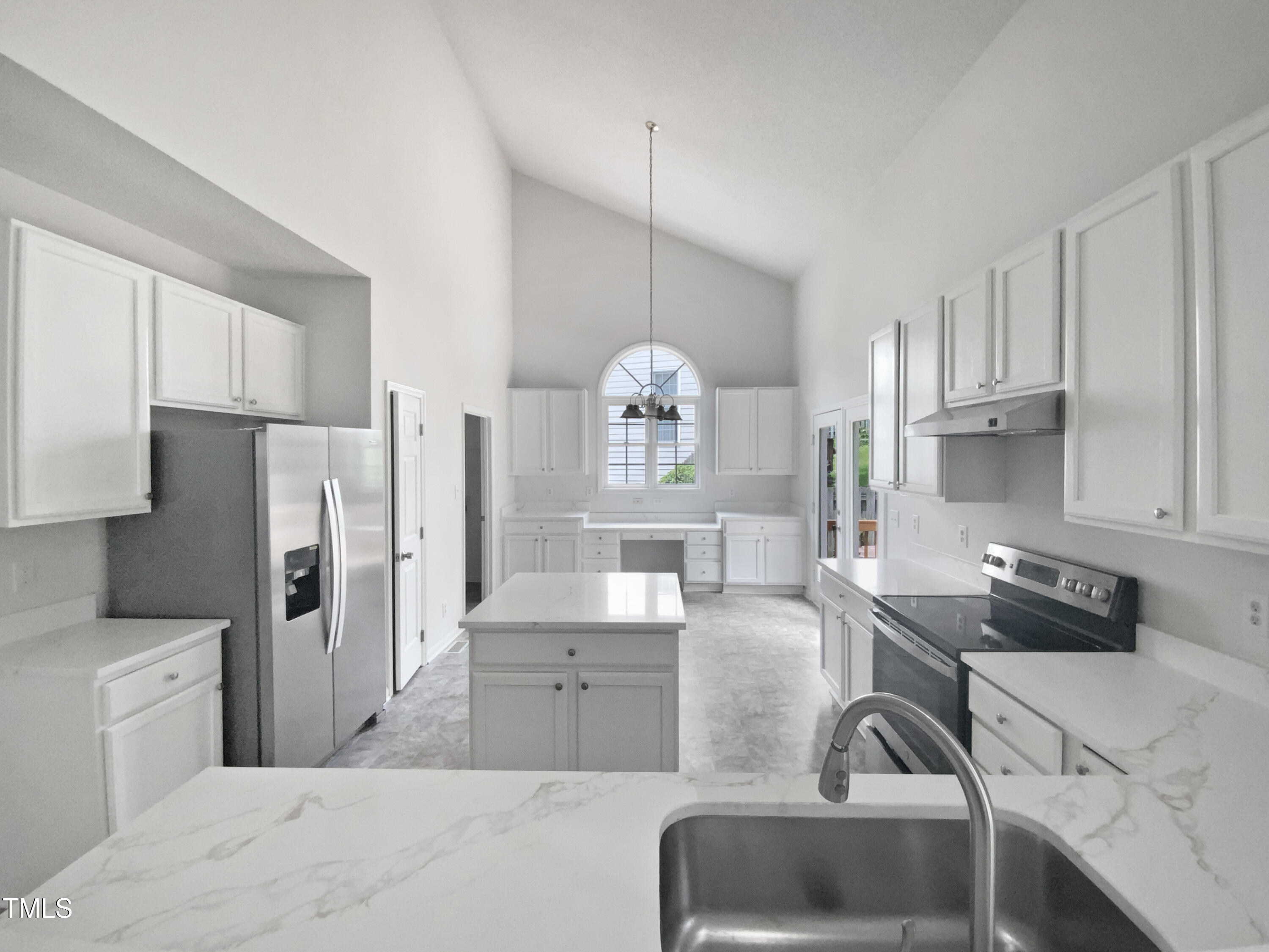 120 Point Harbor Drive Property Photo 6