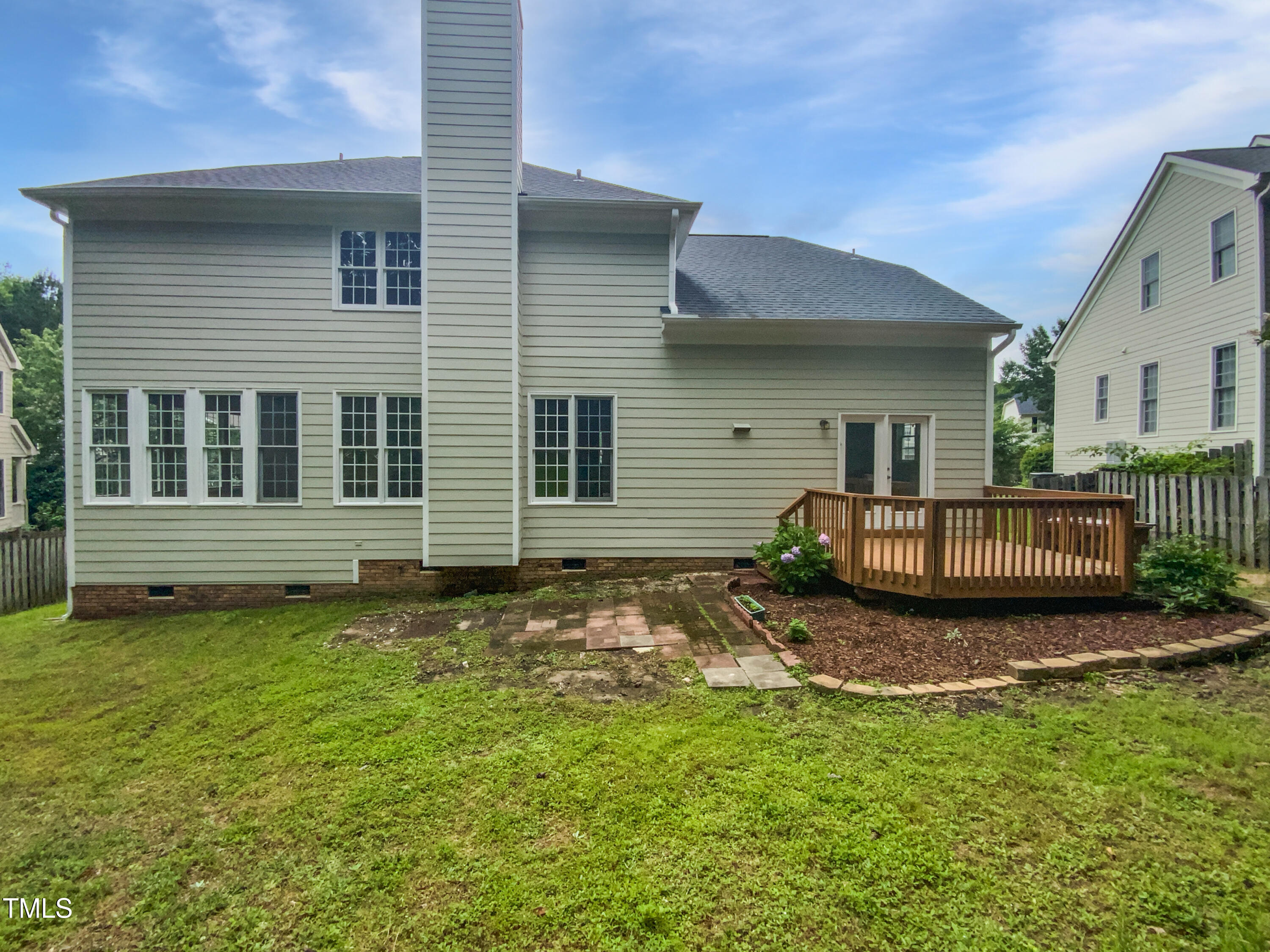 120 Point Harbor Drive Property Photo 8