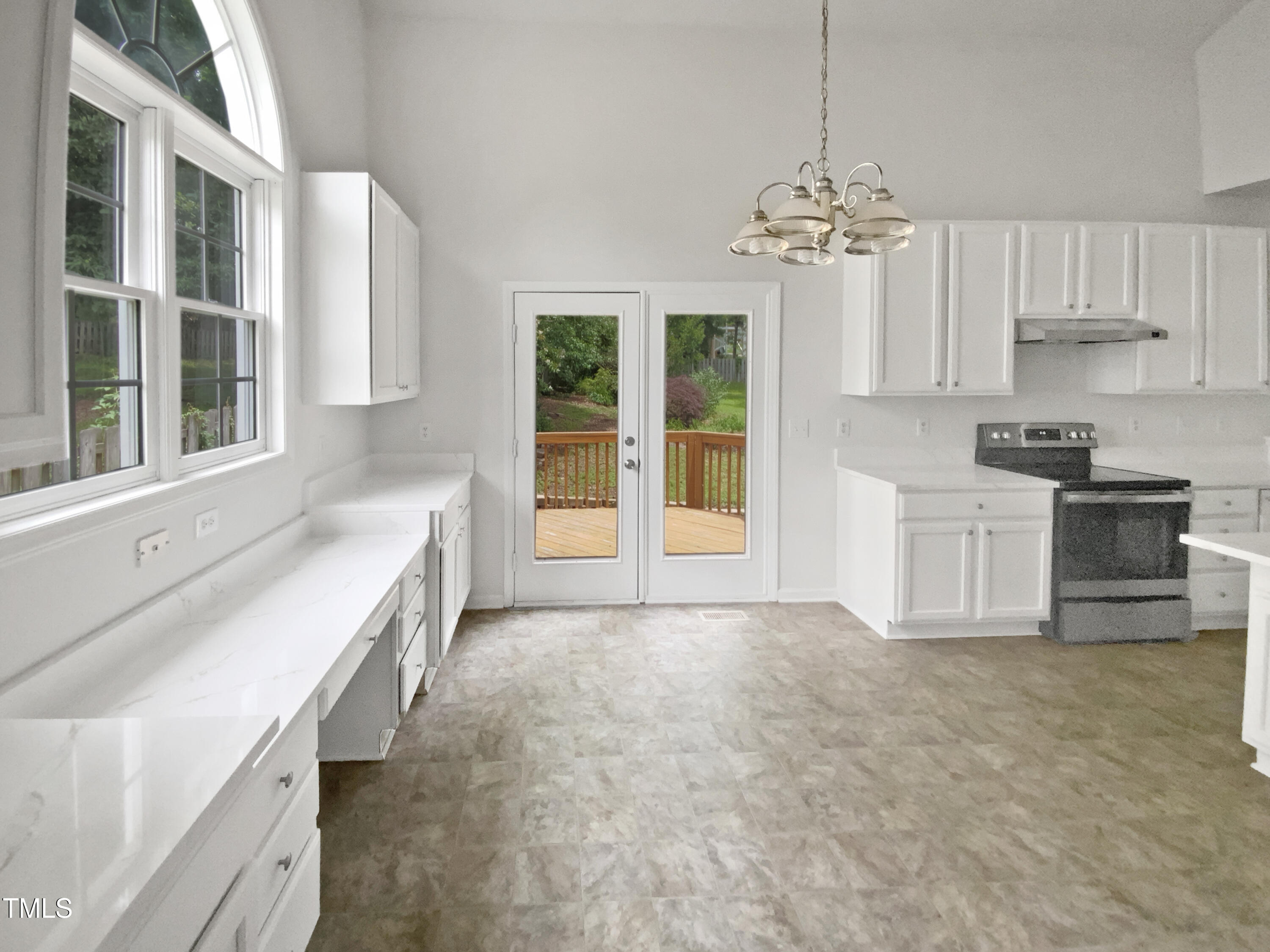 120 Point Harbor Drive Property Photo 13