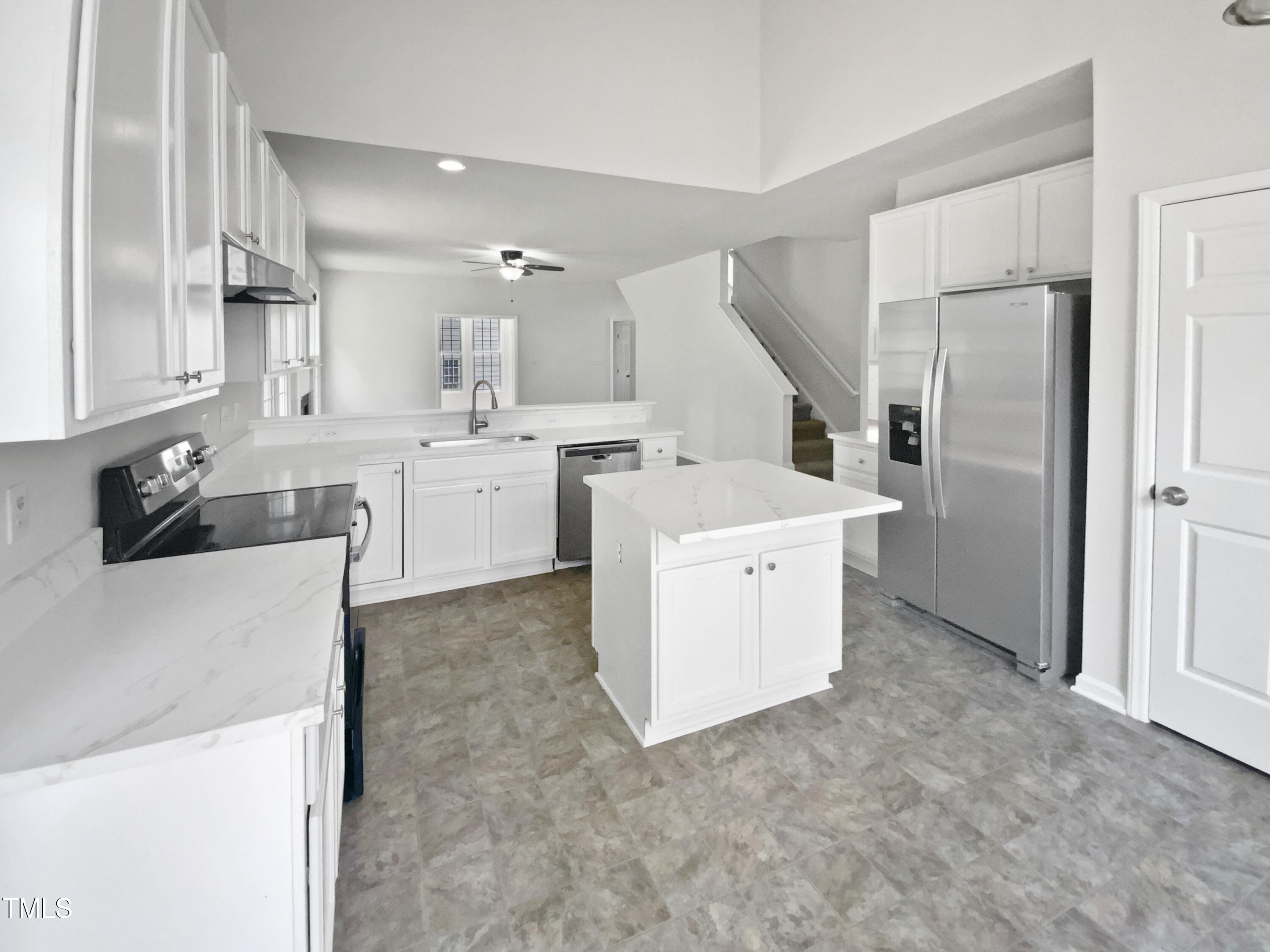 120 Point Harbor Drive Property Photo 14