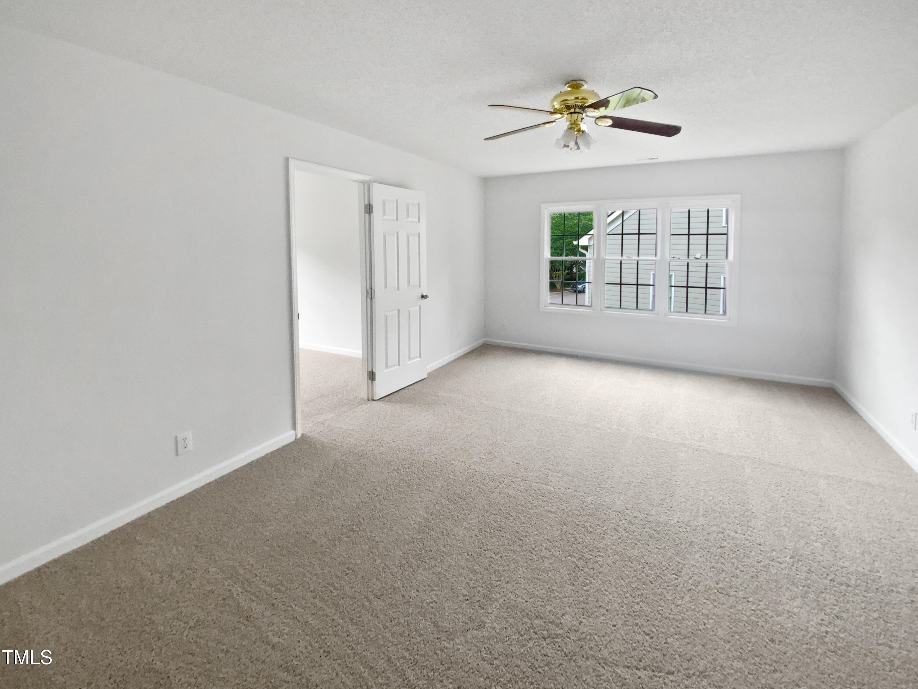 120 Point Harbor Drive Property Photo 19