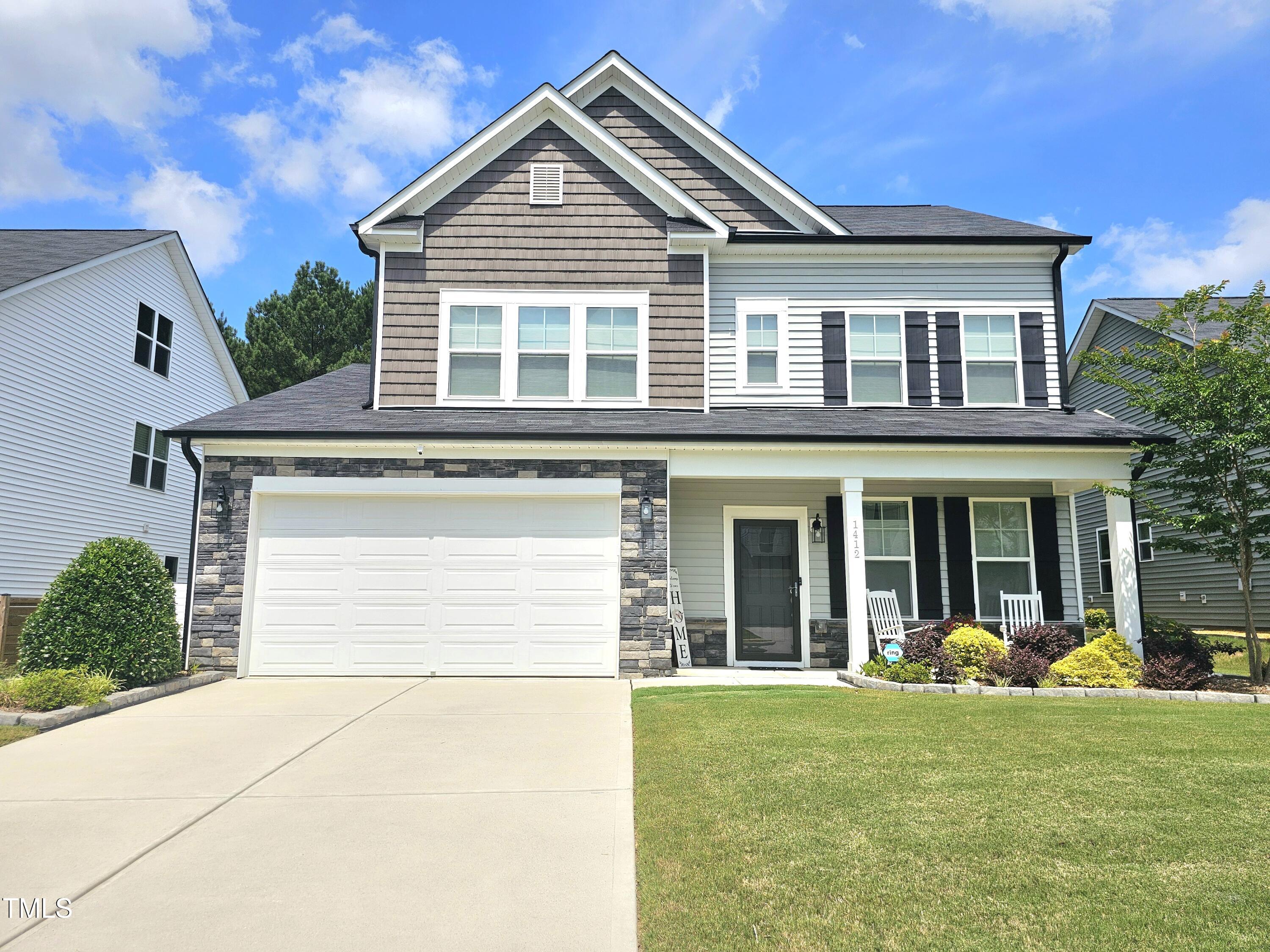 1412 Queen Trigger Drive Property Photo 1