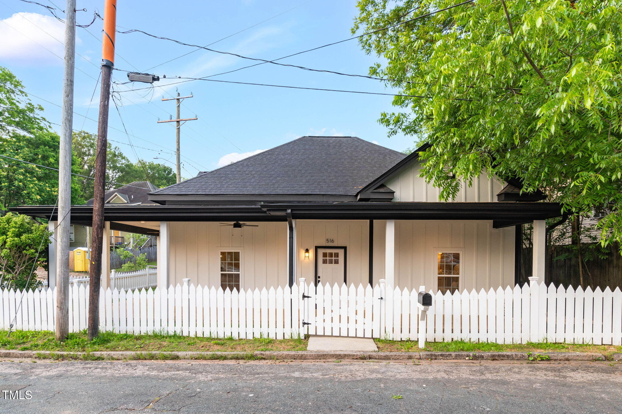 516 Ottawa Avenue Property Photo 2
