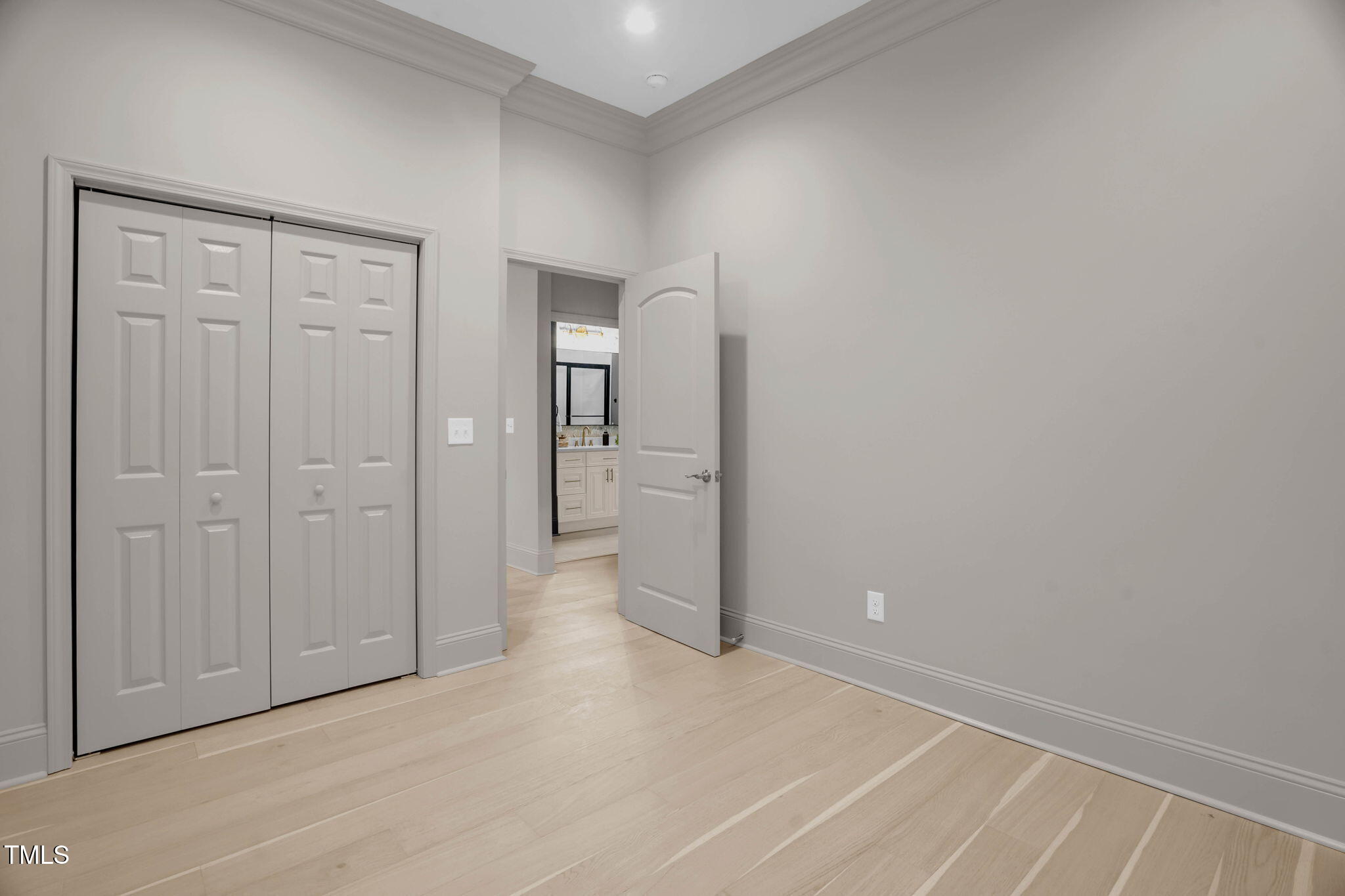 516 Ottawa Avenue Property Photo 22