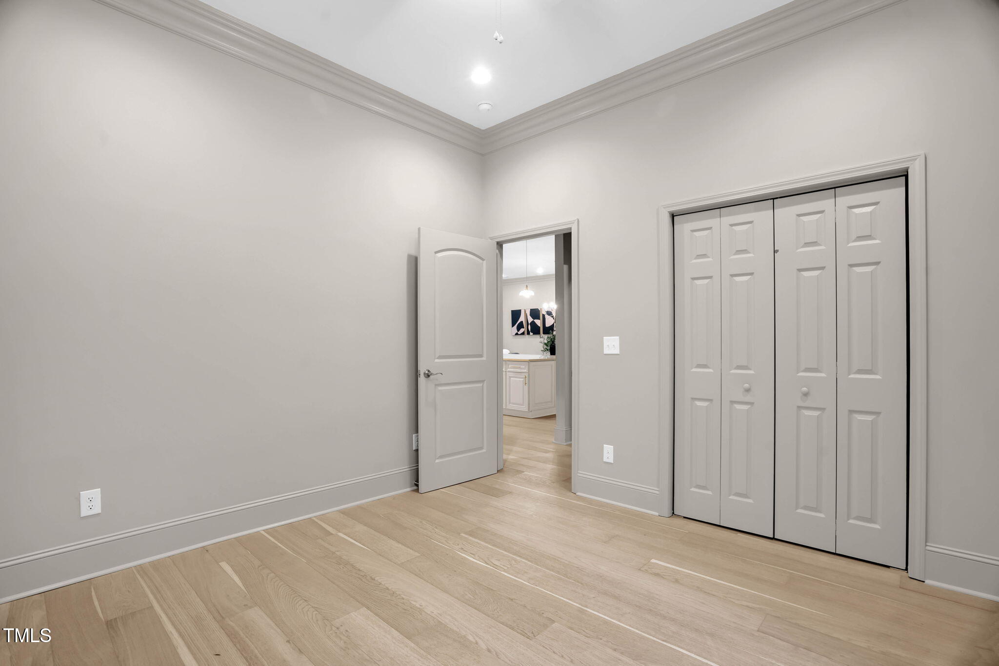 516 Ottawa Avenue Property Photo 25