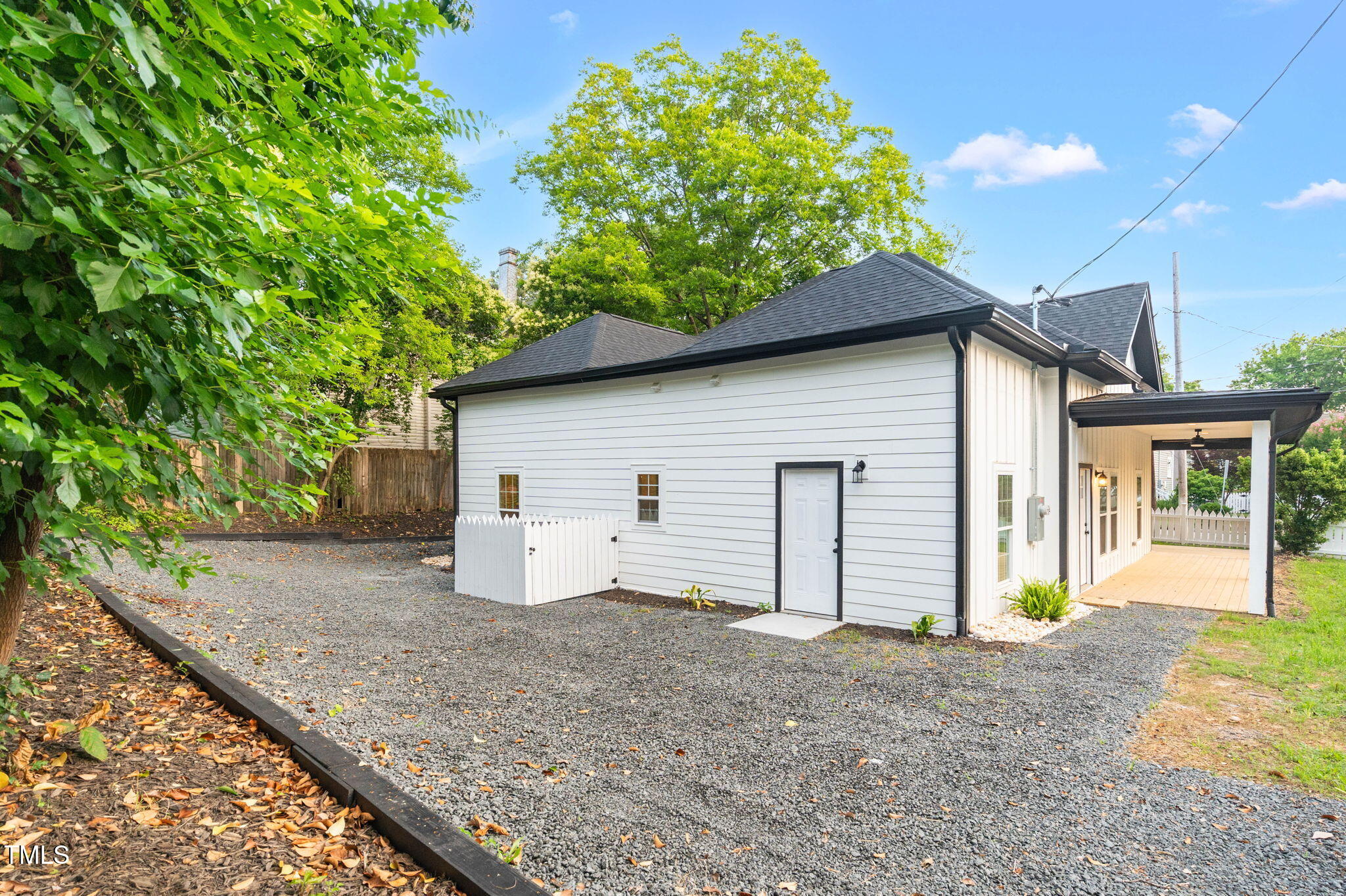 516 Ottawa Avenue Property Photo 27