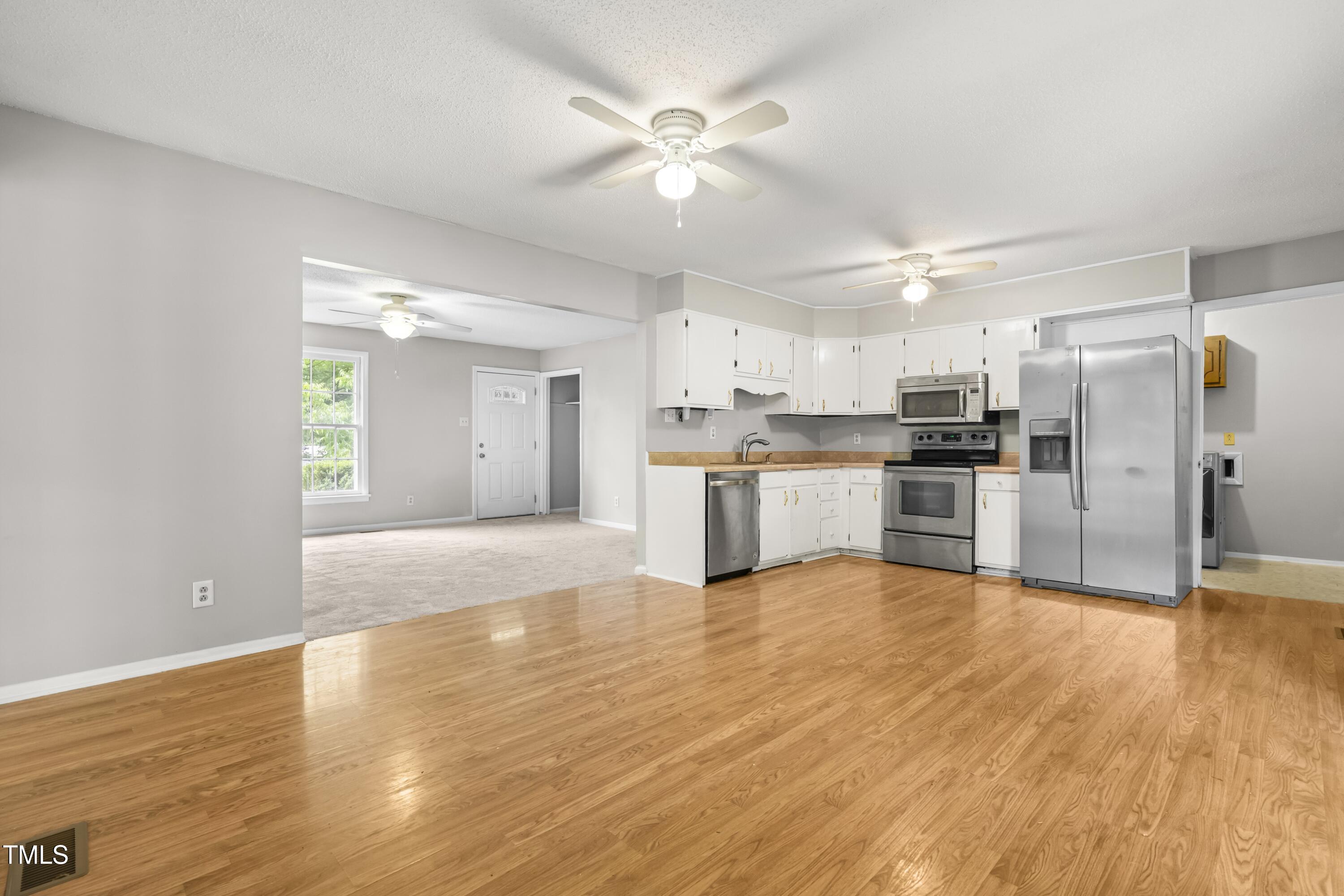 250 Dixon Road Property Photo 3