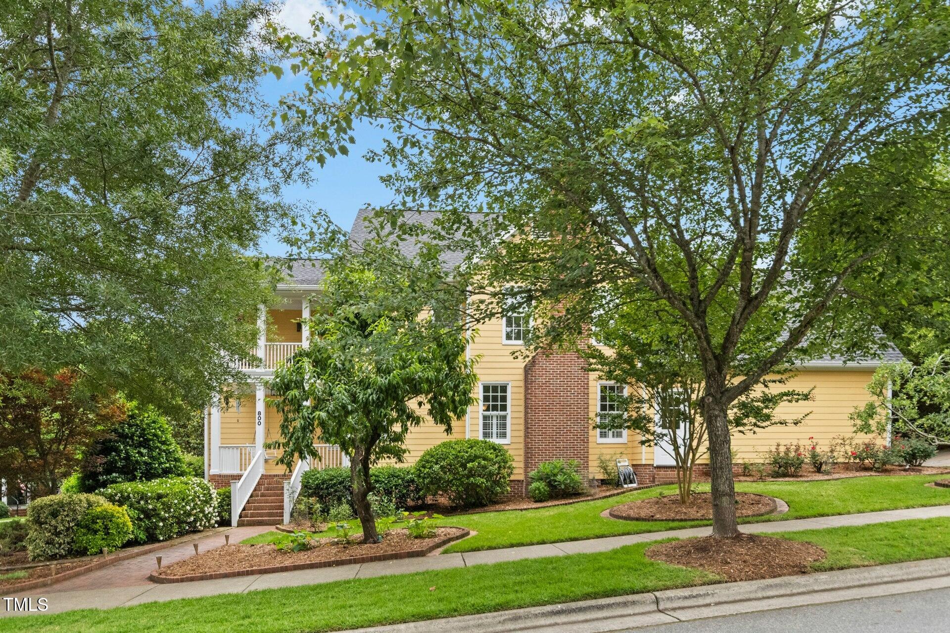 800 Highgrove Drive Property Photo 1