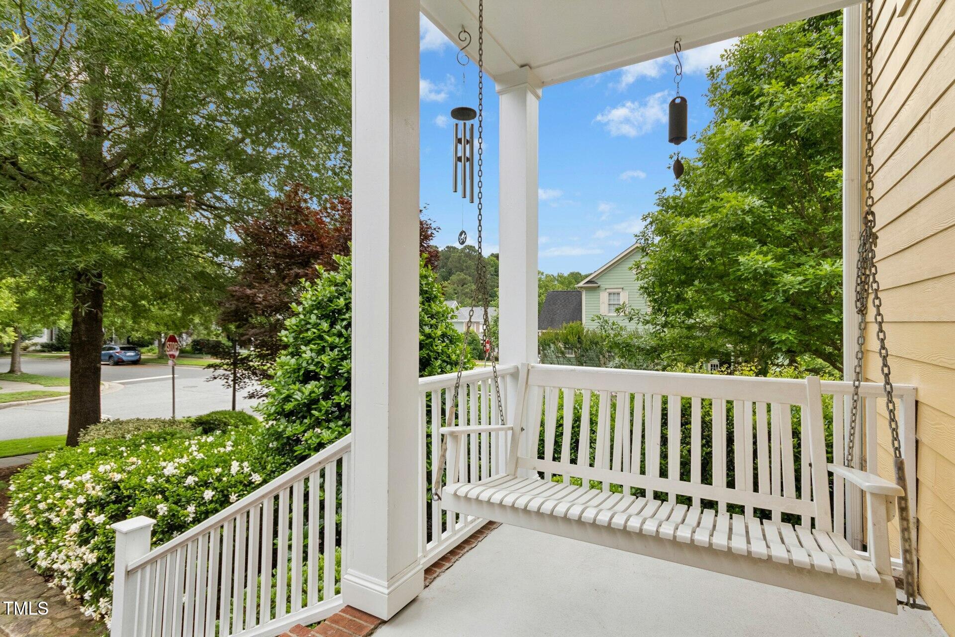 800 Highgrove Drive Property Photo 8