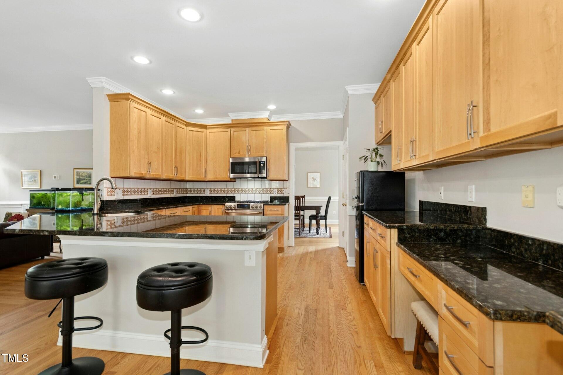 800 Highgrove Drive Property Photo 14