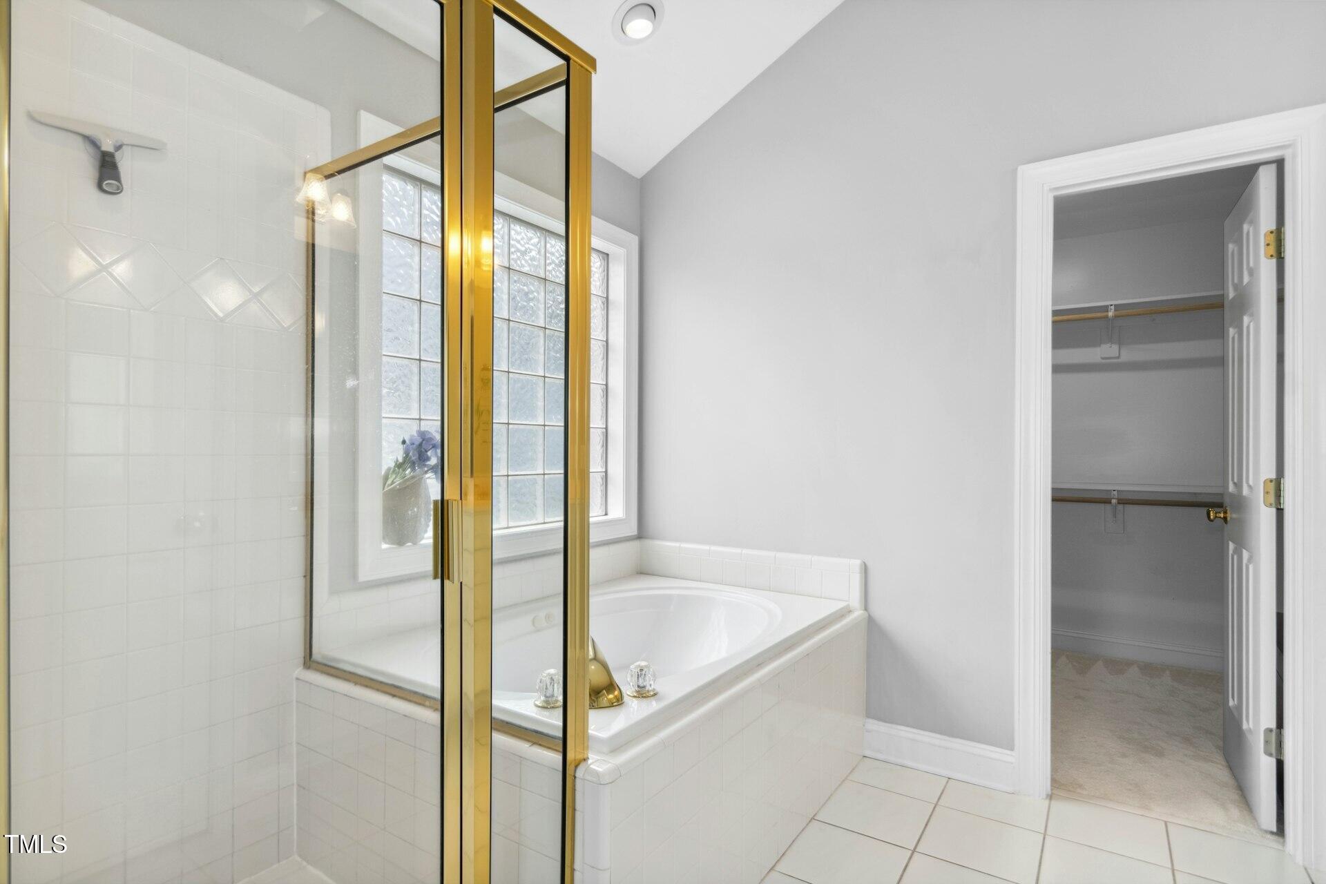 800 Highgrove Drive Property Photo 25