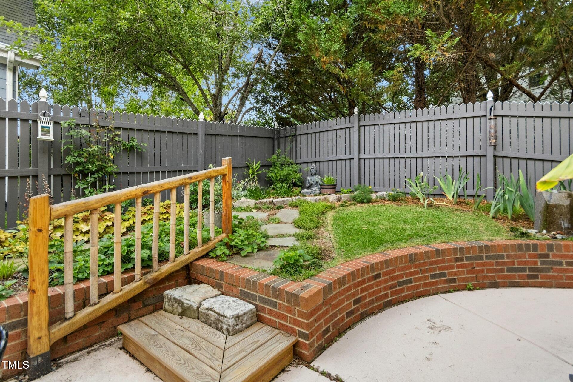 800 Highgrove Drive Property Photo 38