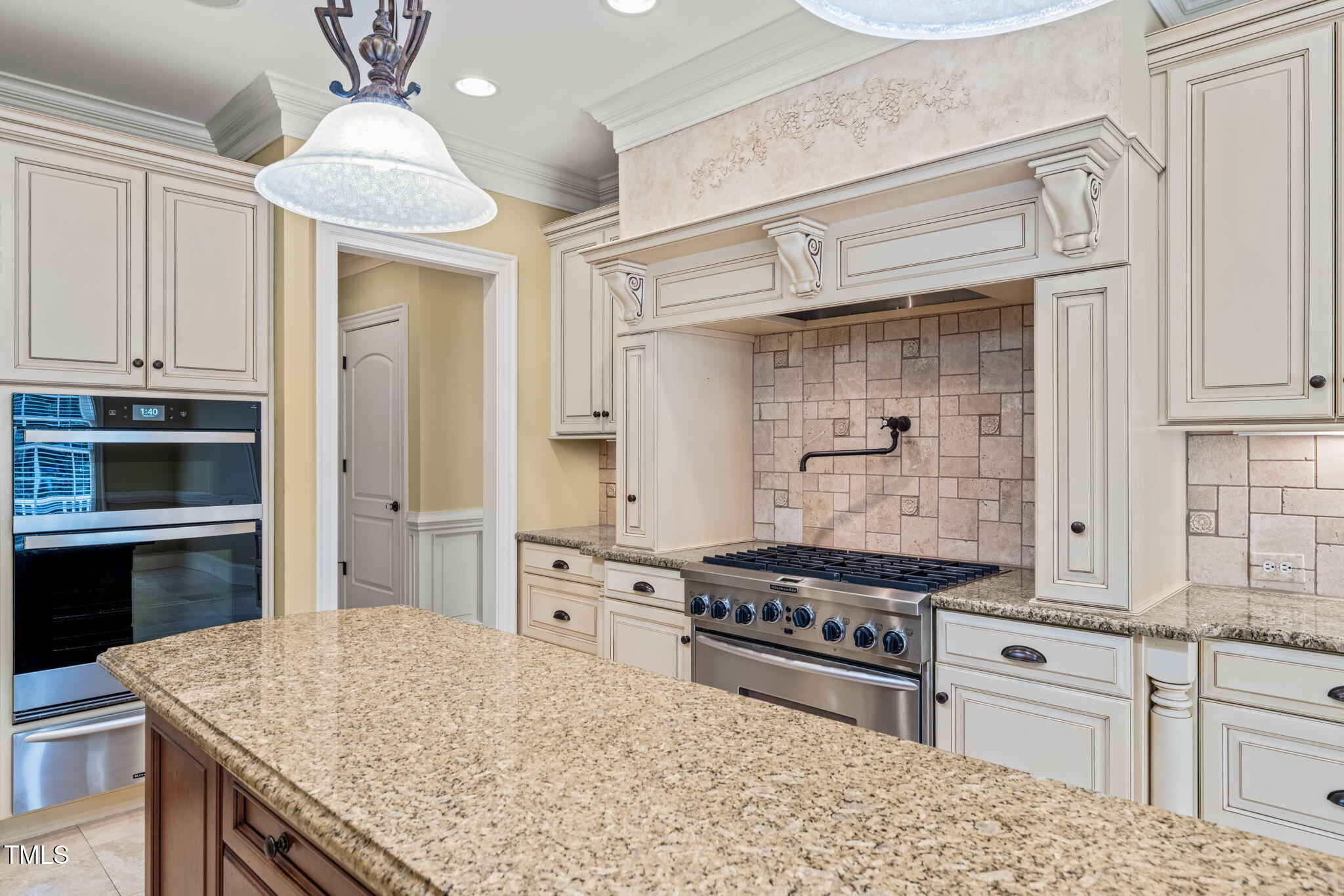 3728 Westbury Lake Drive Property Photo 14