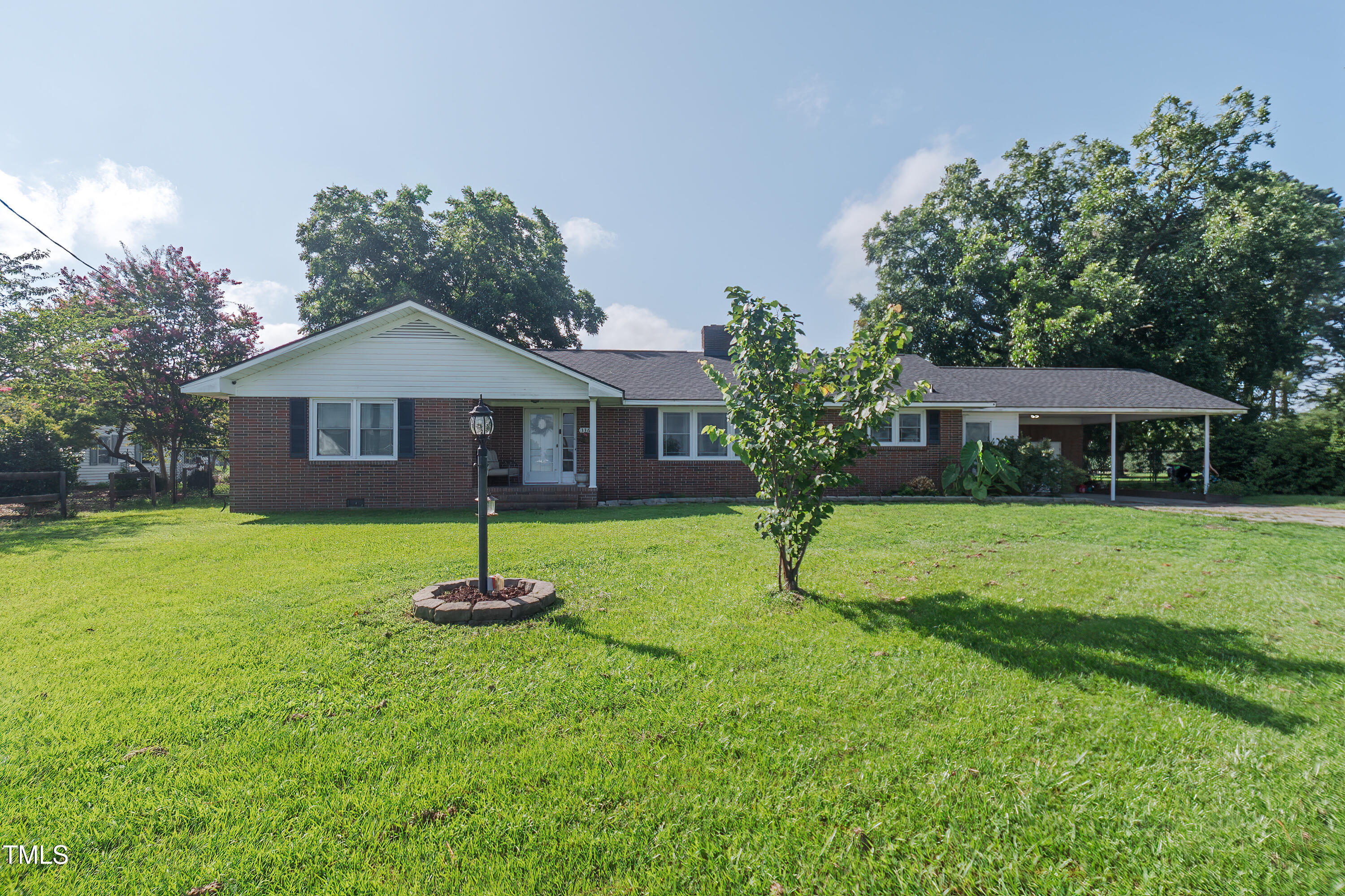 336 Goldsboro Street Property Photo 1