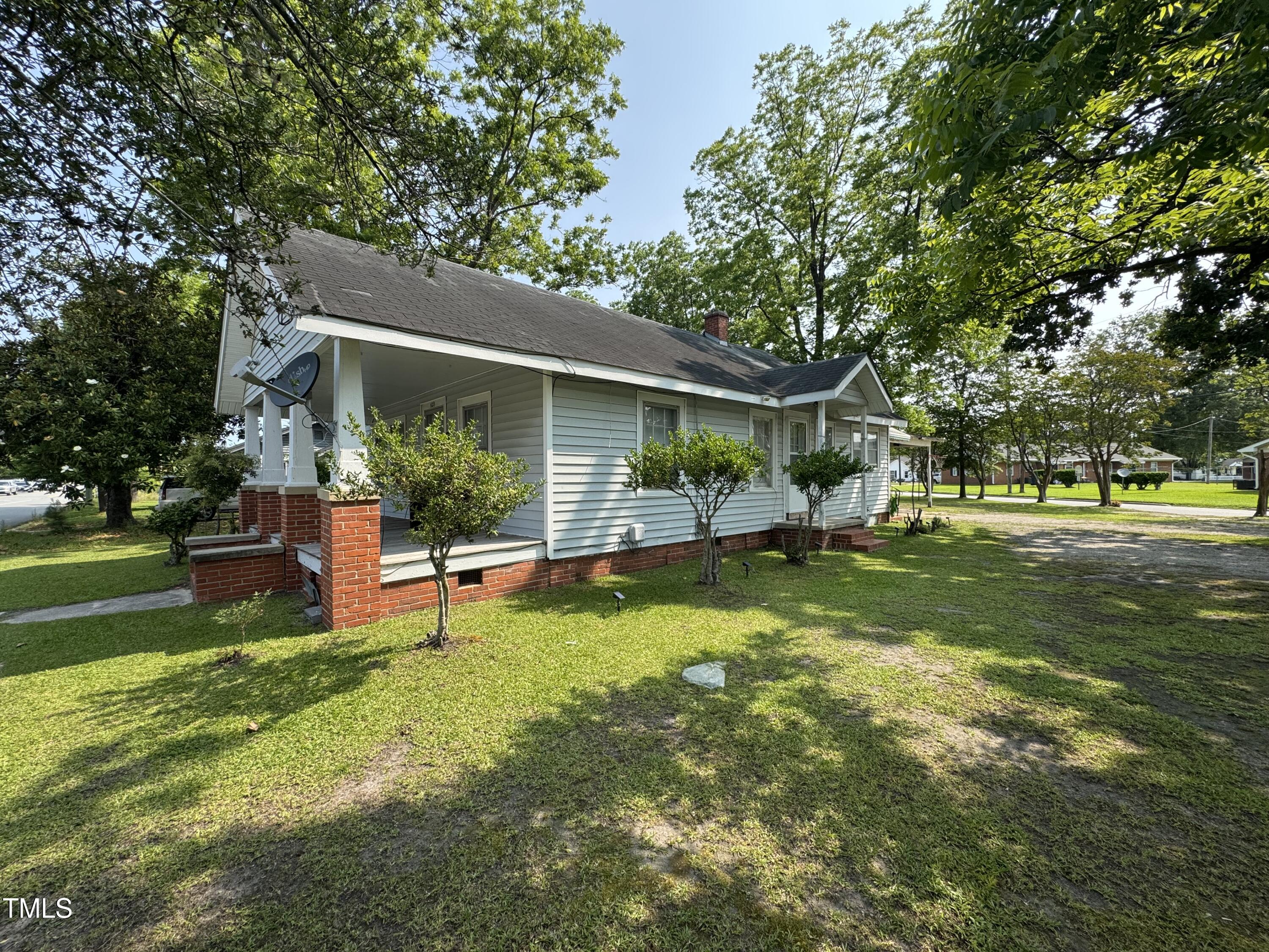 429 5th & Brogden Road Property Photo 10