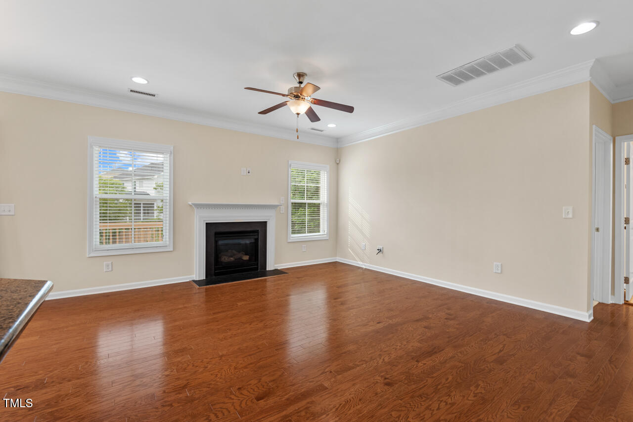210 Strolling Way Property Photo 7