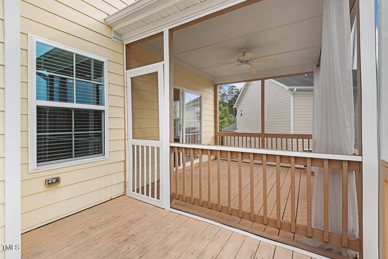 210 Strolling Way Property Photo 16