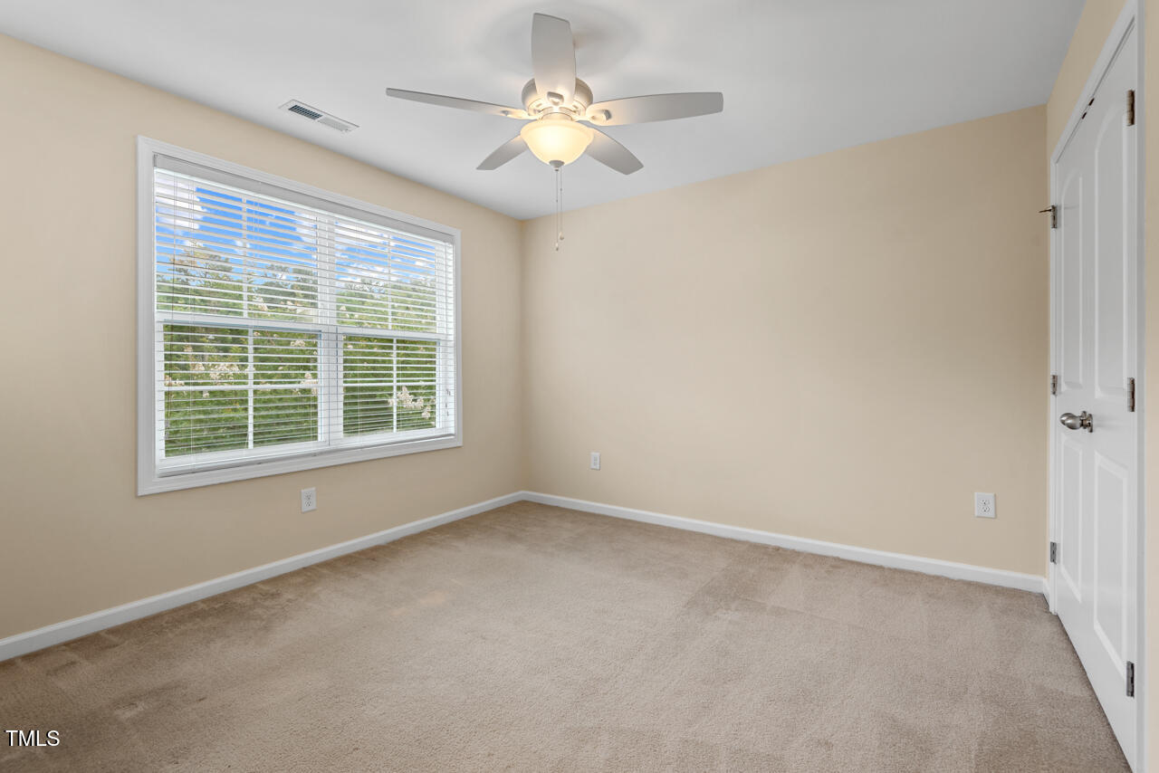 210 Strolling Way Property Photo 35