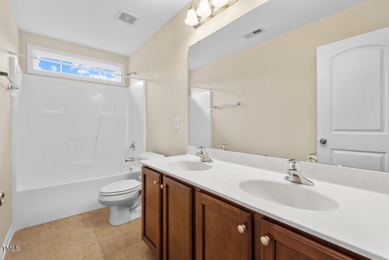 210 Strolling Way Property Photo 36