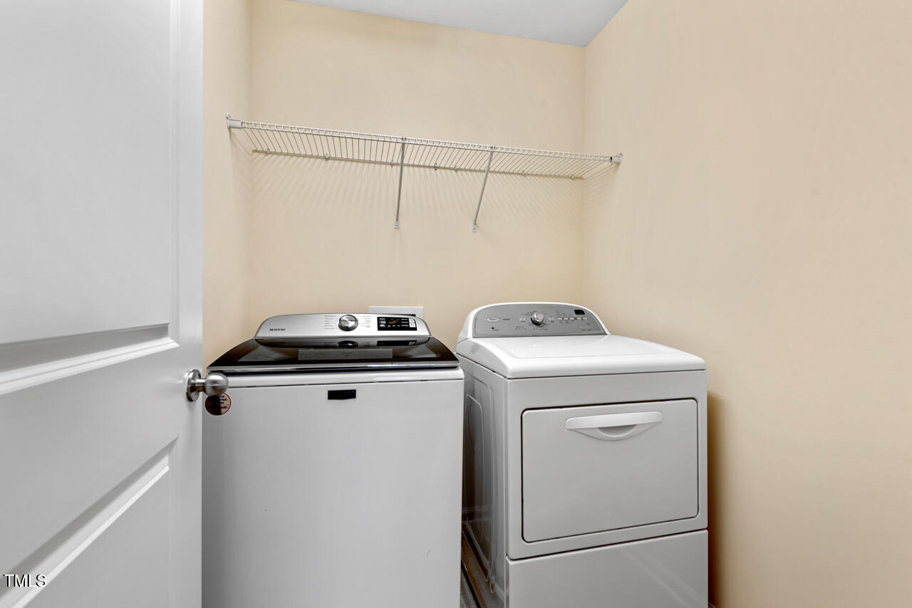 210 Strolling Way Property Photo 37