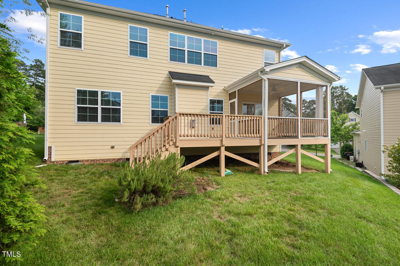 210 Strolling Way Property Photo 39