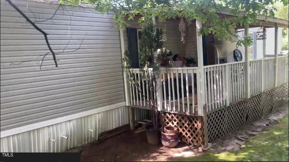 210 Stoney Creek Circle Property Photo 3