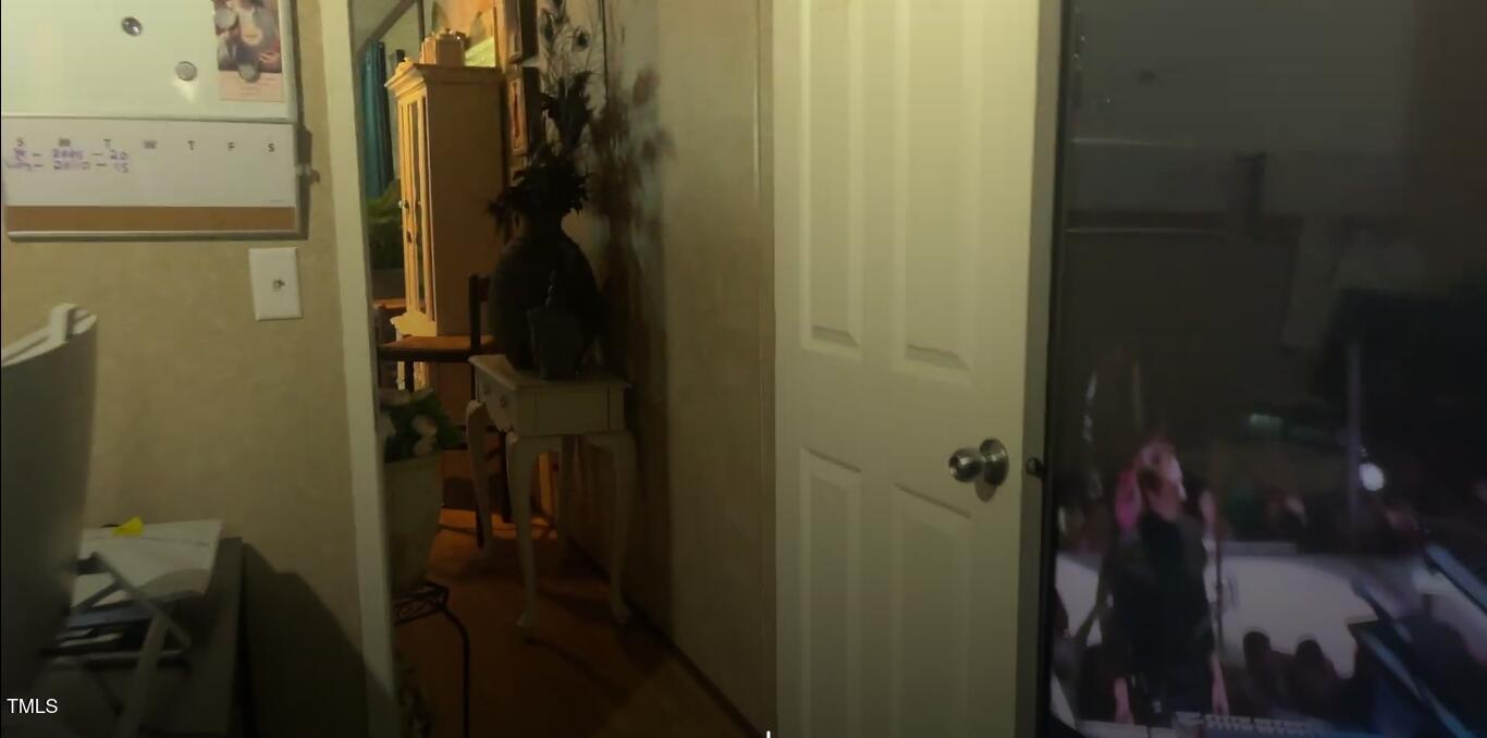 210 Stoney Creek Circle Property Photo 9