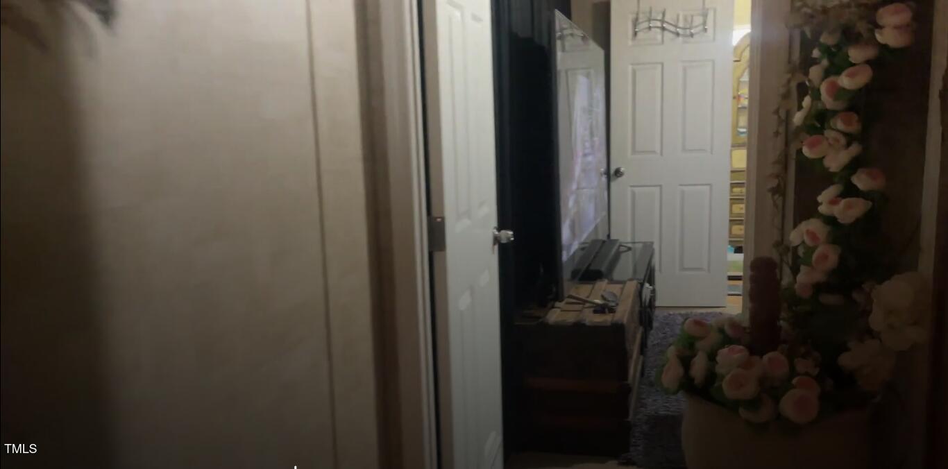 210 Stoney Creek Circle Property Photo 17