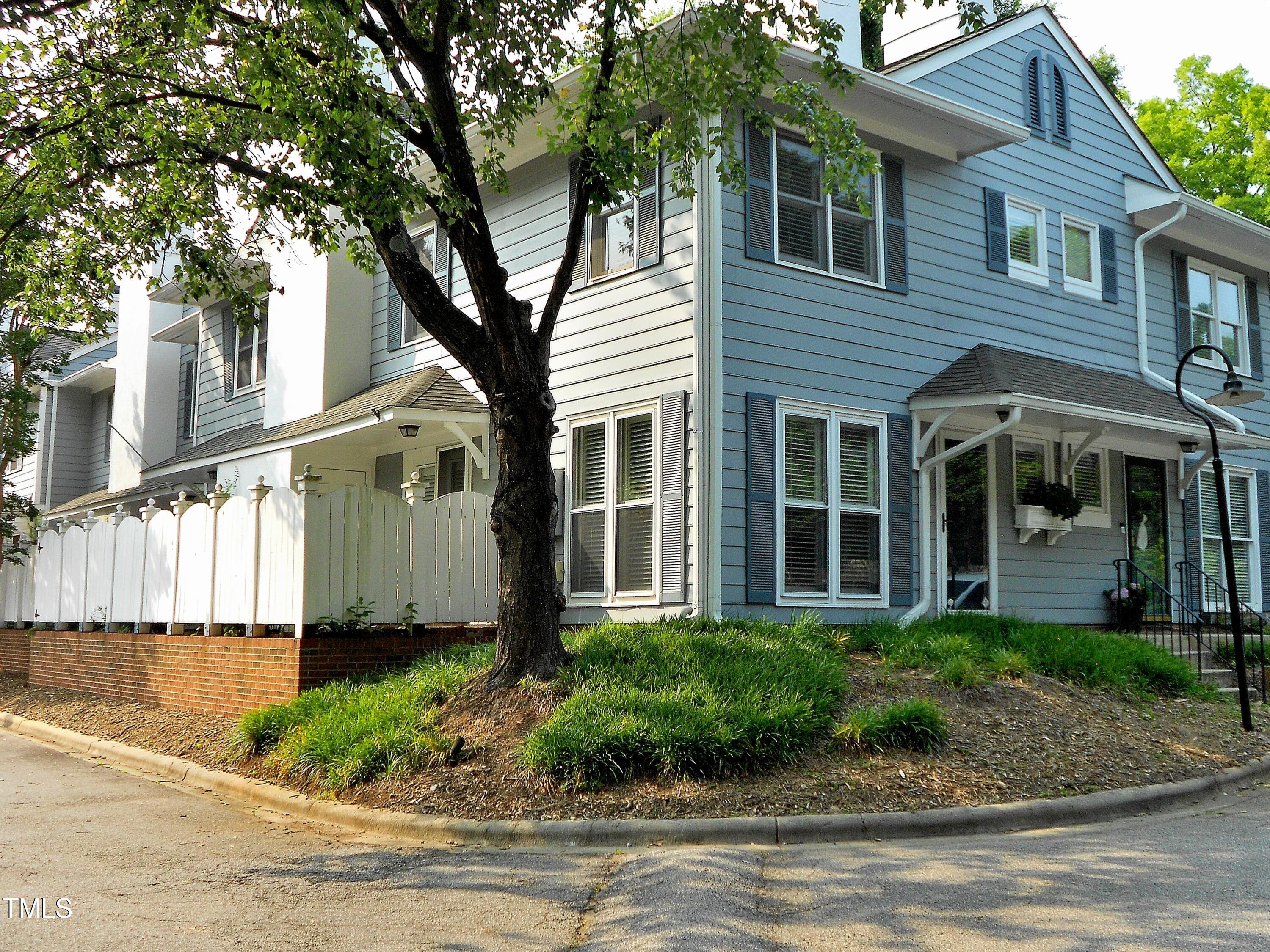 1402 Barton Place Drive Property Photo 1