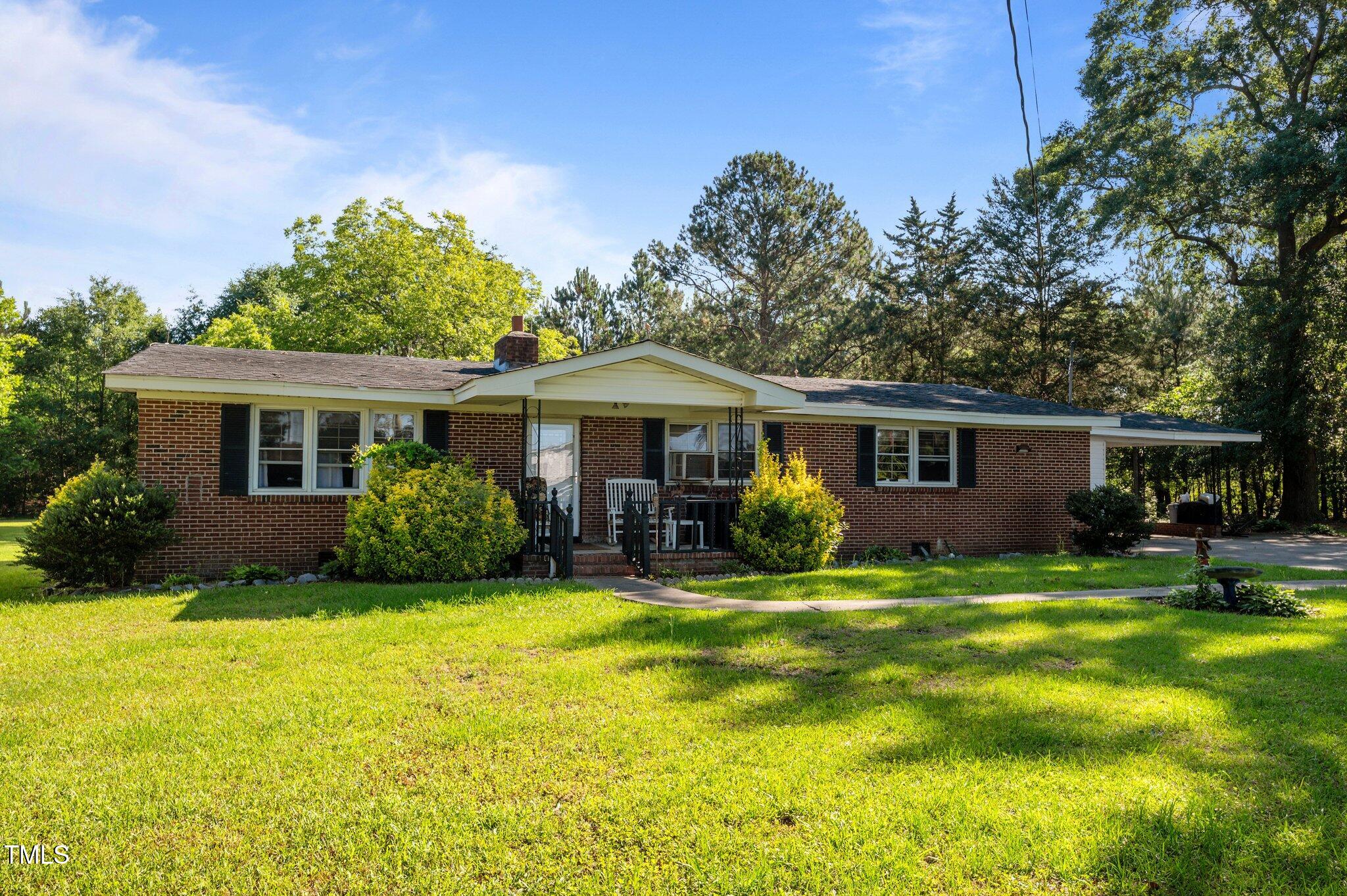 1358 Warrentown Road Property Photo 1