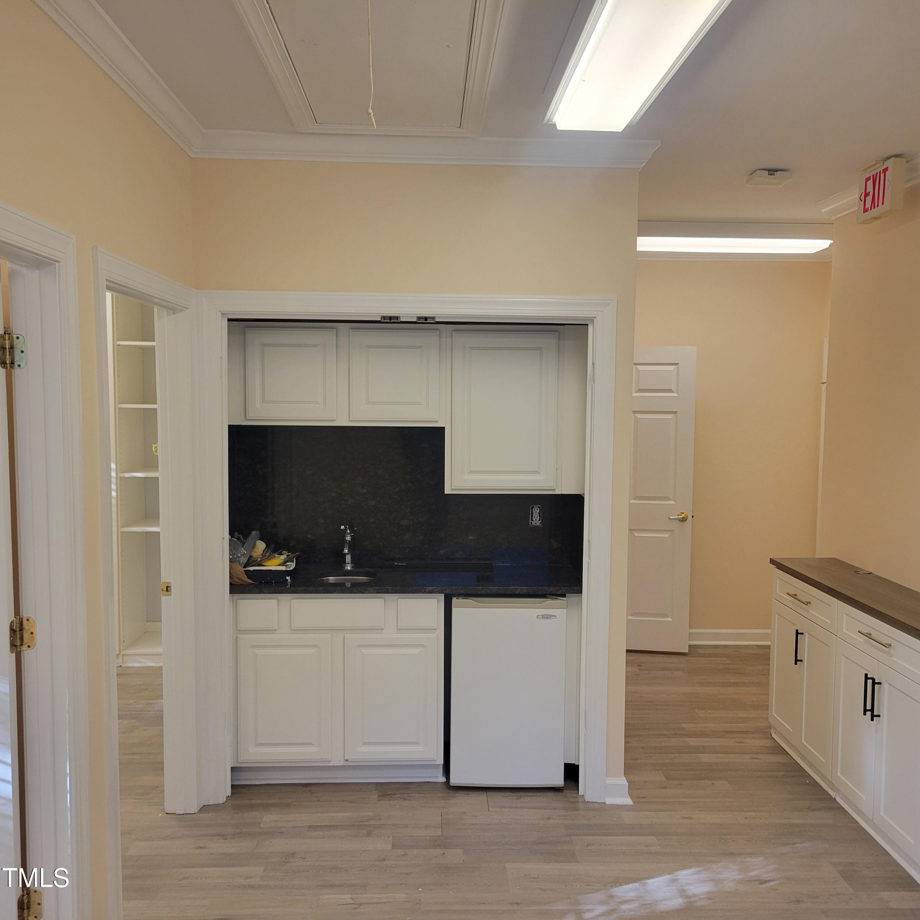 5640 Six Forks Road # 202 Property Photo 9